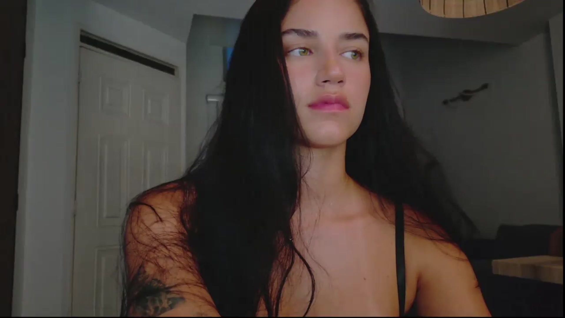 Gallery image thumbnail from GrettaBenett's myfreecams stream on, 09/02/2026, 23:40 image 17 of 20