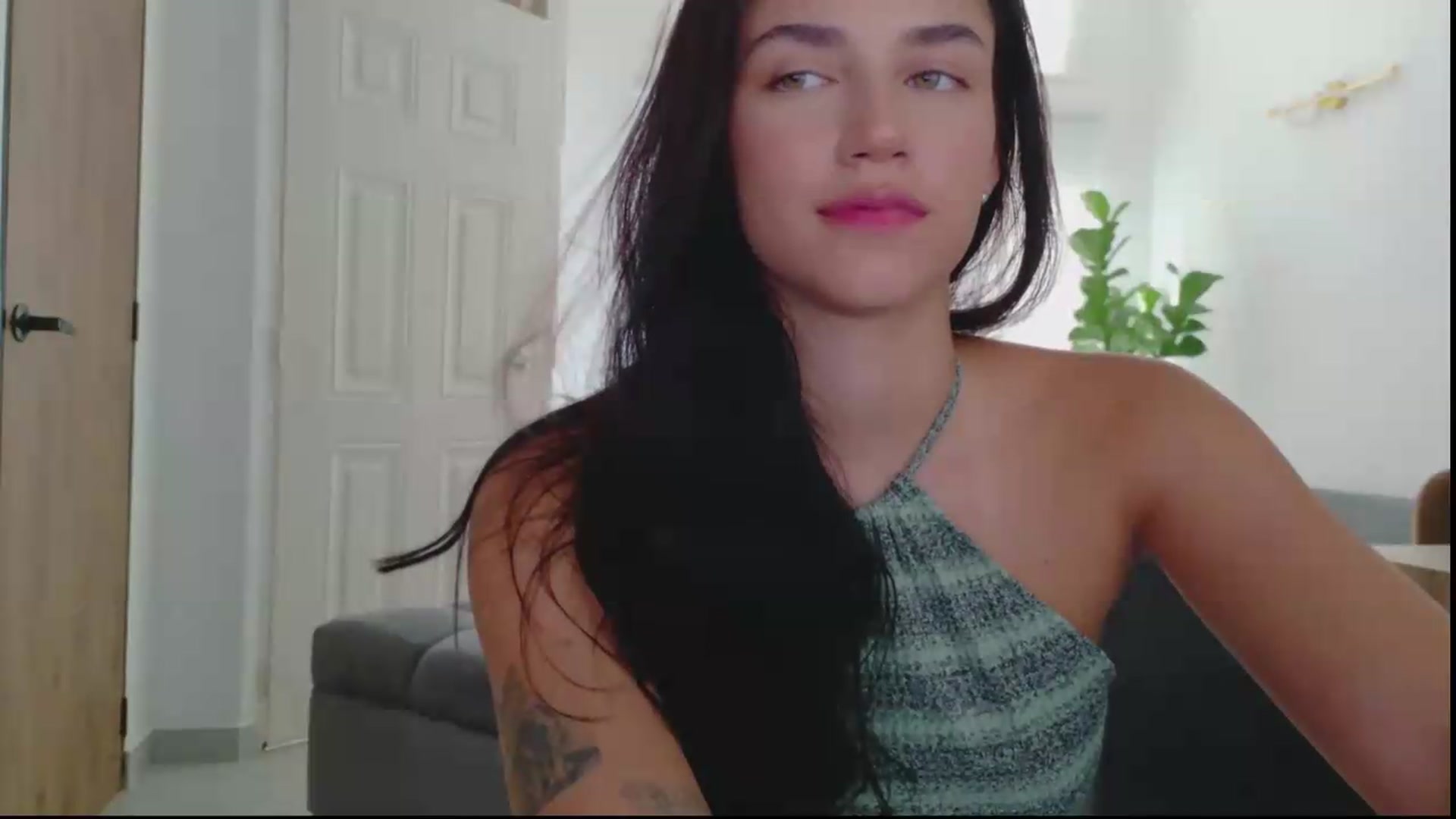Gallery image thumbnail from GrettaBenett's myfreecams stream on, 09/09/2026, 22:14 image 2 of 20