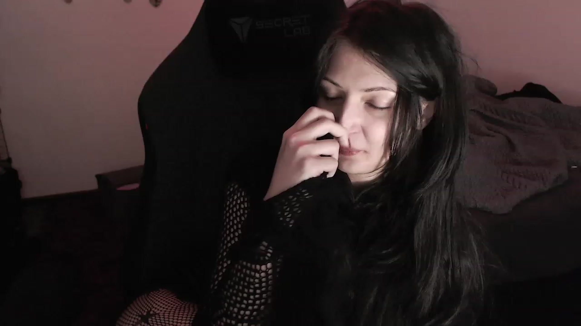 Gallery image thumbnail from GrimPie's myfreecams stream on, 06/24/2023, 04:23 image 19 of 20
