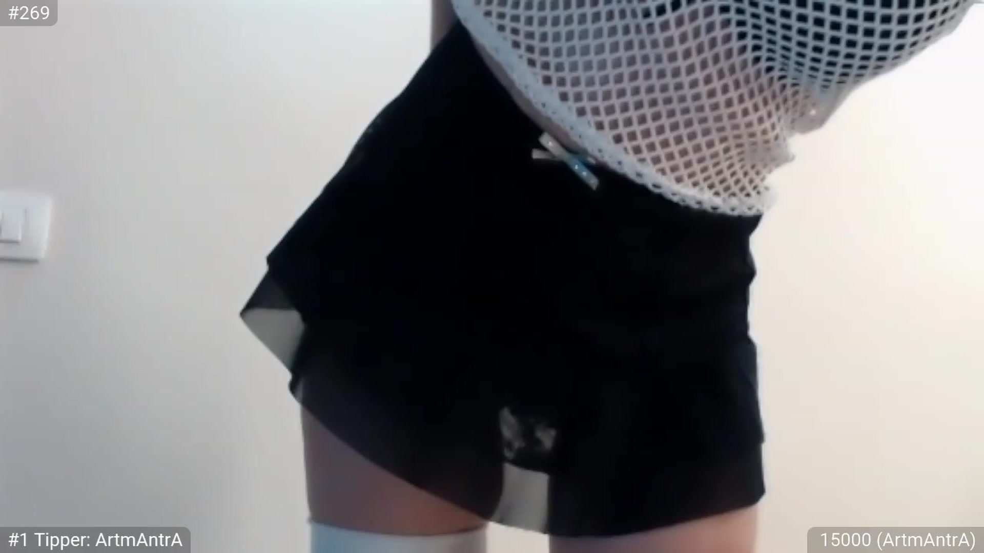 Gallery image thumbnail from GrinchCookie's myfreecams stream on, 12/13/2023, 24:37 image 13 of 20