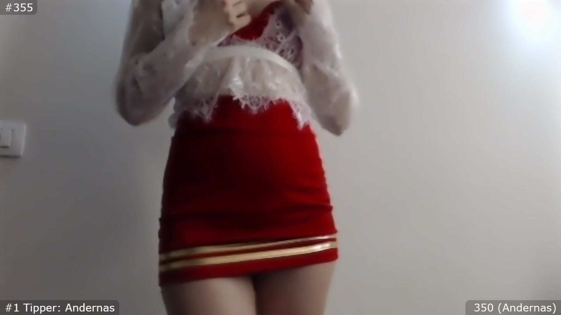 Gallery image thumbnail from GrinchCookie's myfreecams stream on, 12/18/2023, 24:05 image 5 of 20