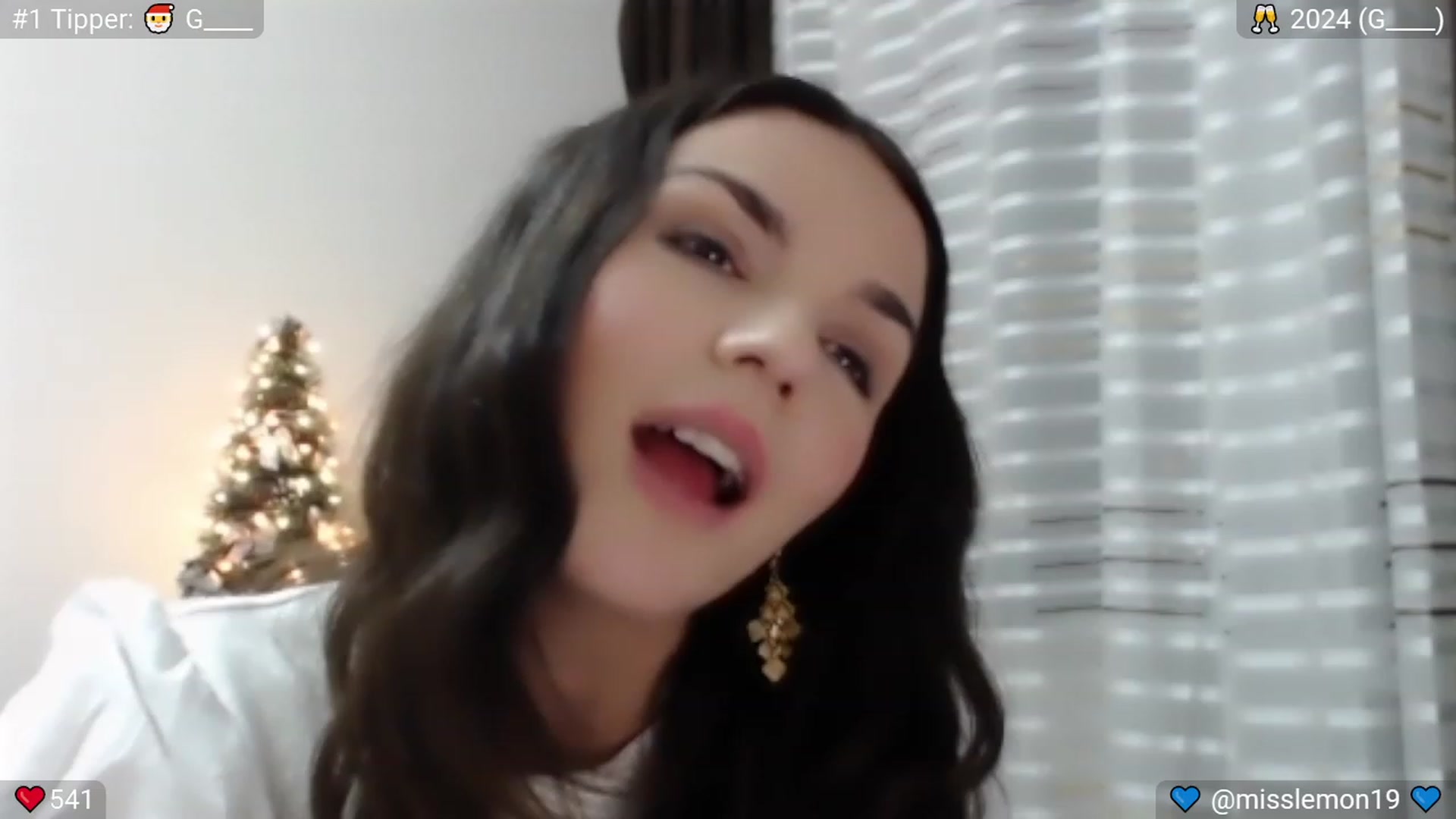 Gallery image thumbnail from GrinchCookie's myfreecams stream on, 01/01/2024, 01:30 image 4 of 20