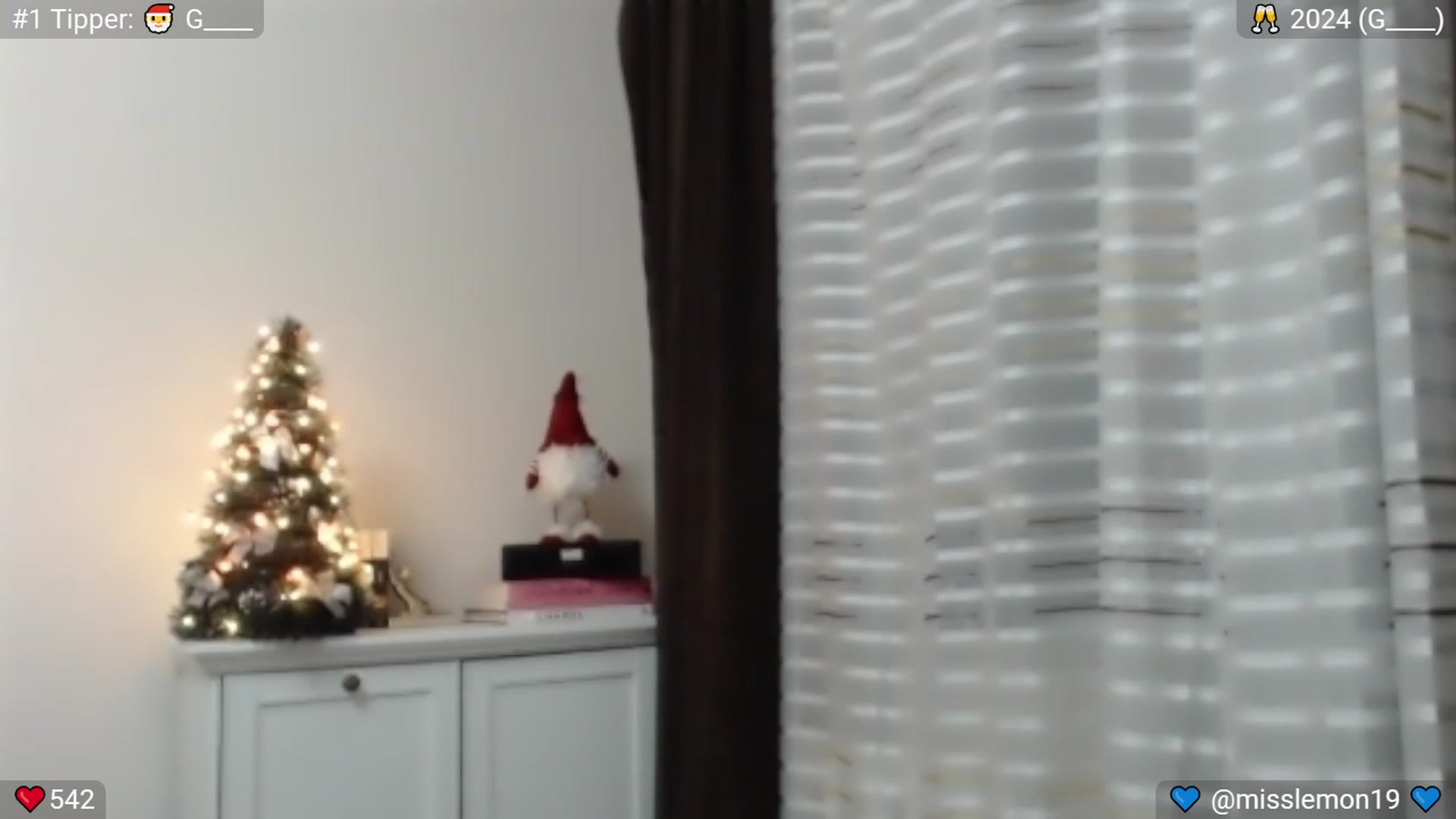 Gallery image thumbnail from GrinchCookie's myfreecams stream on, 01/01/2024, 01:30 image 17 of 20