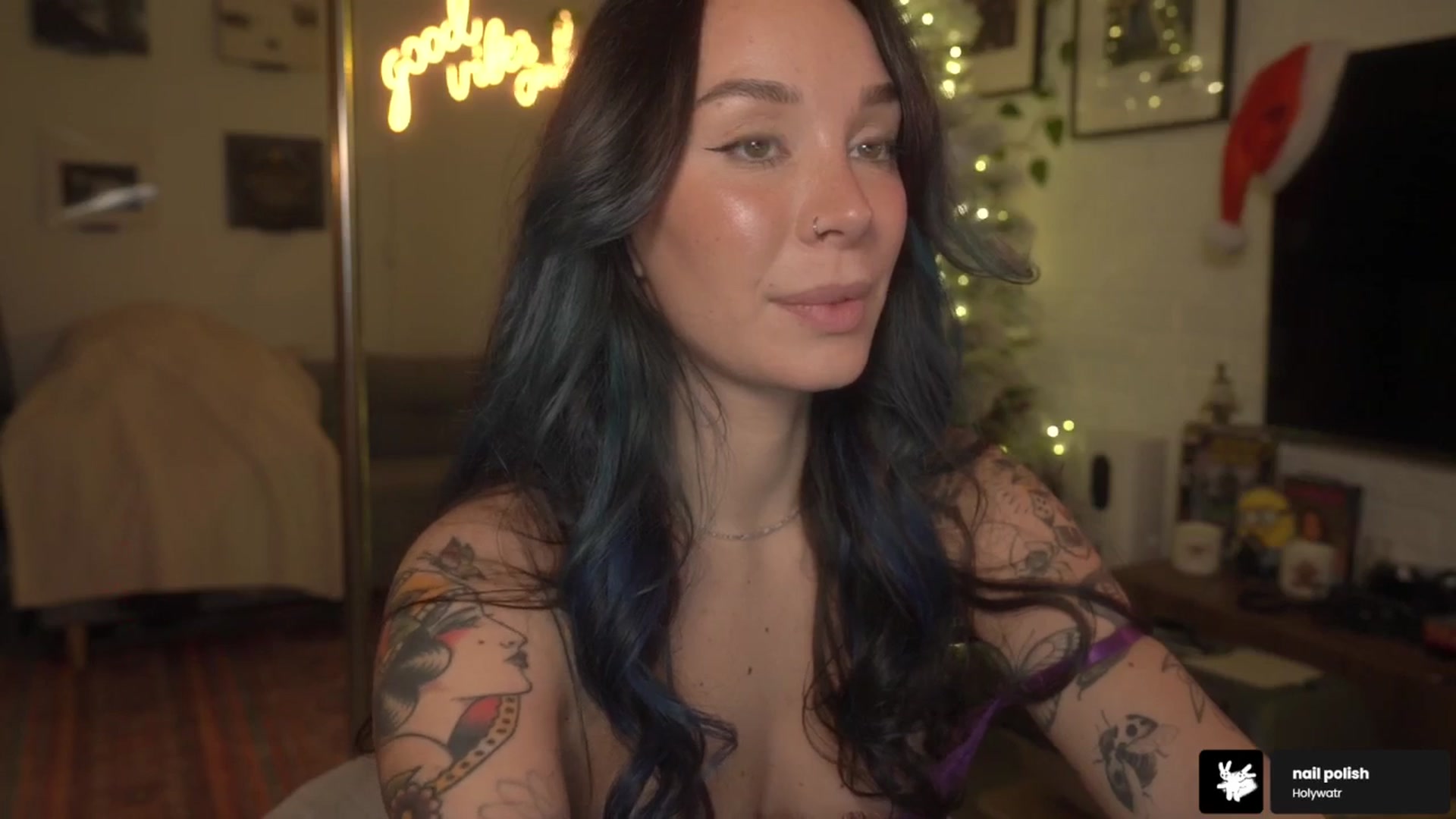 Gallery image thumbnail from Grinch_Vibes's myfreecams stream on, 12/19/2025, 23:59 image 8 of 20