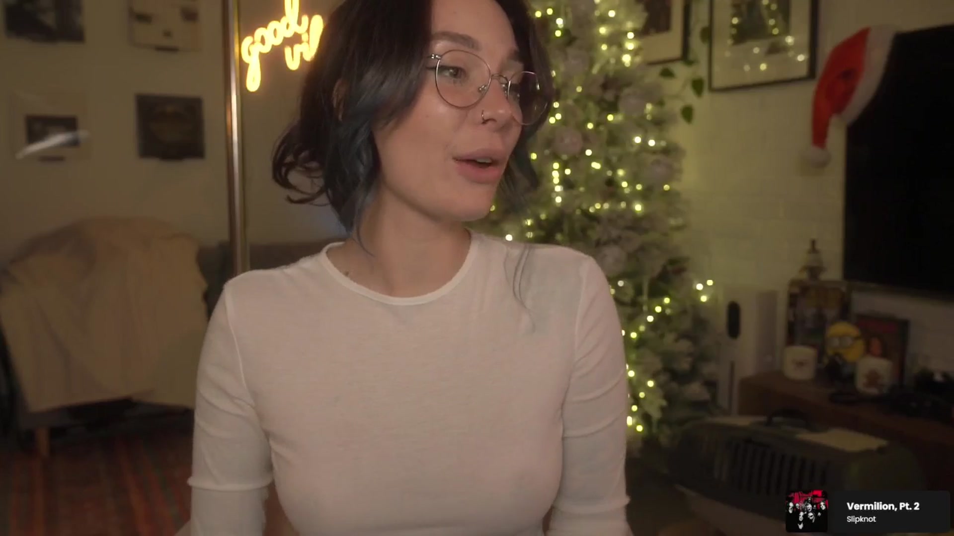Gallery image thumbnail from Grinch_Vibes's myfreecams stream on, 12/21/2025, 03:11 image 11 of 20