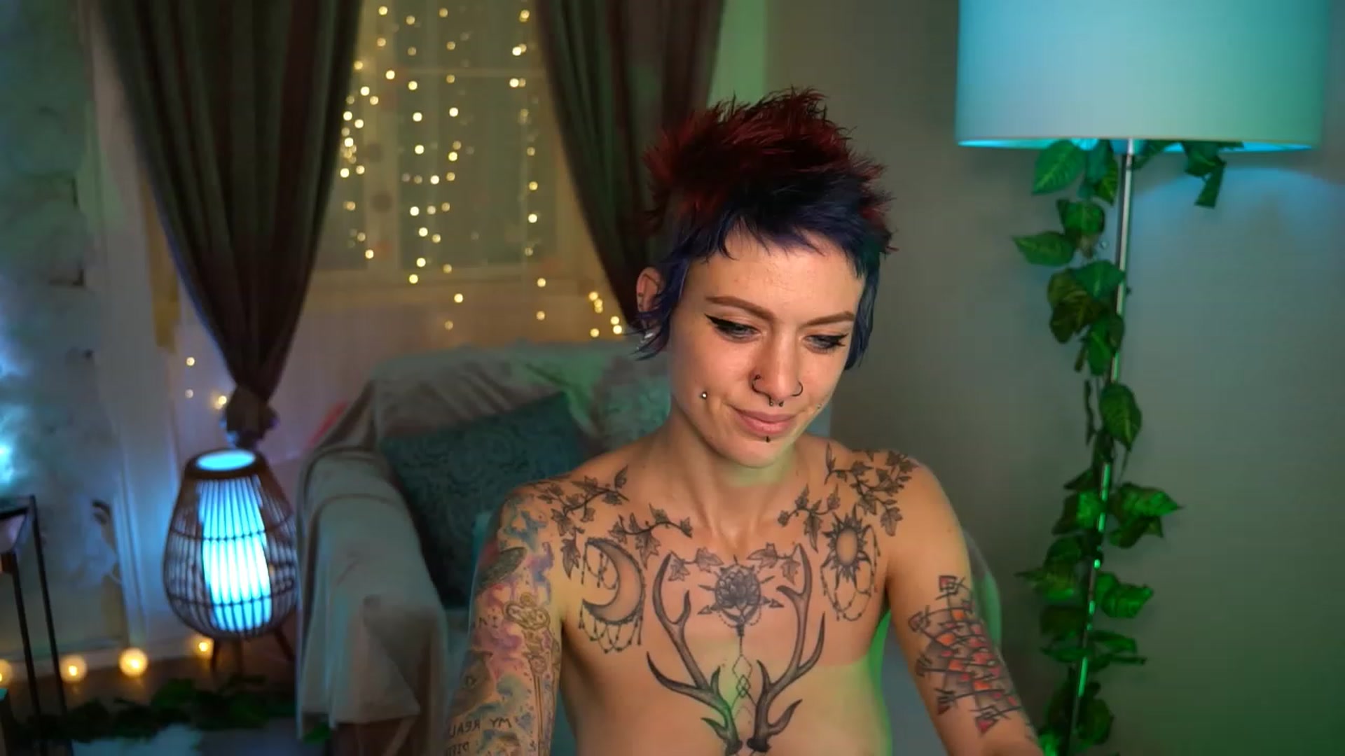 Gallery image thumbnail from Grinnnieee's myfreecams stream on, 10/21/2023, 16:36 image 1 of 20