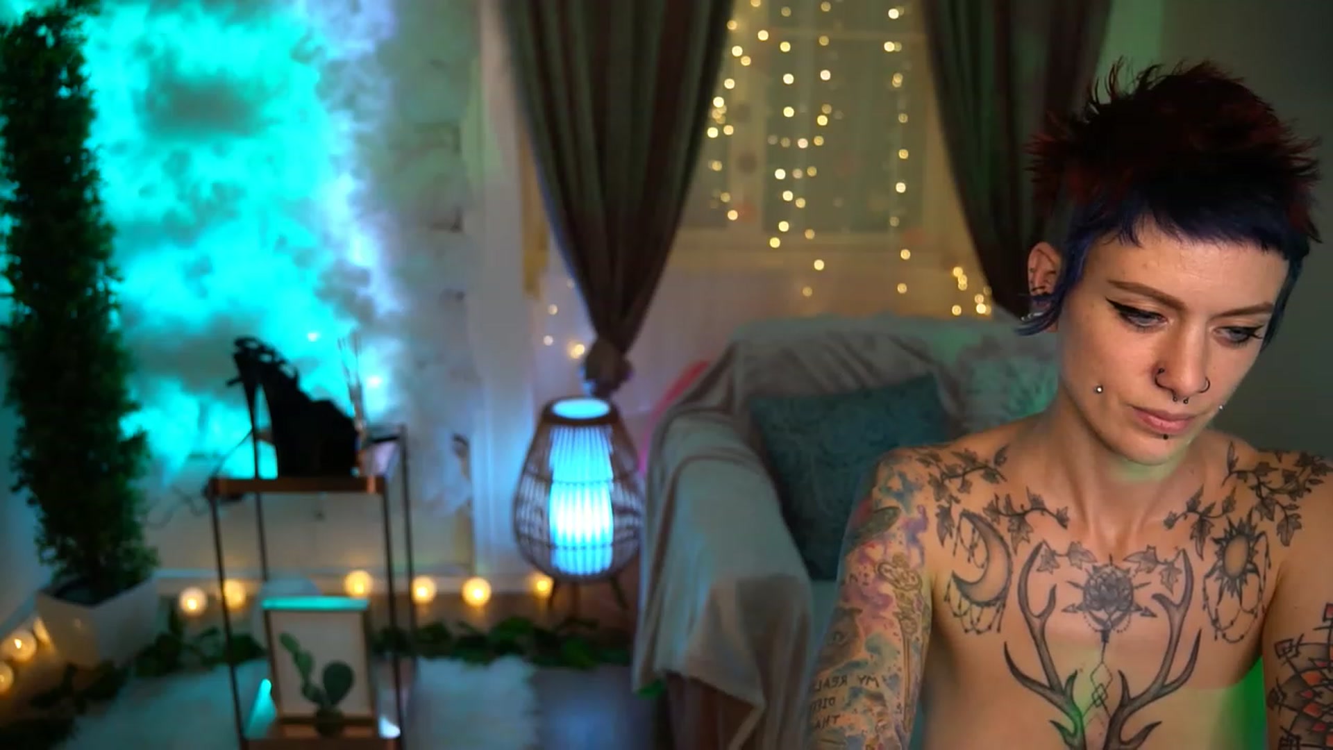 Gallery image thumbnail from Grinnnieee's myfreecams stream on, 10/21/2023, 17:56 image 20 of 20