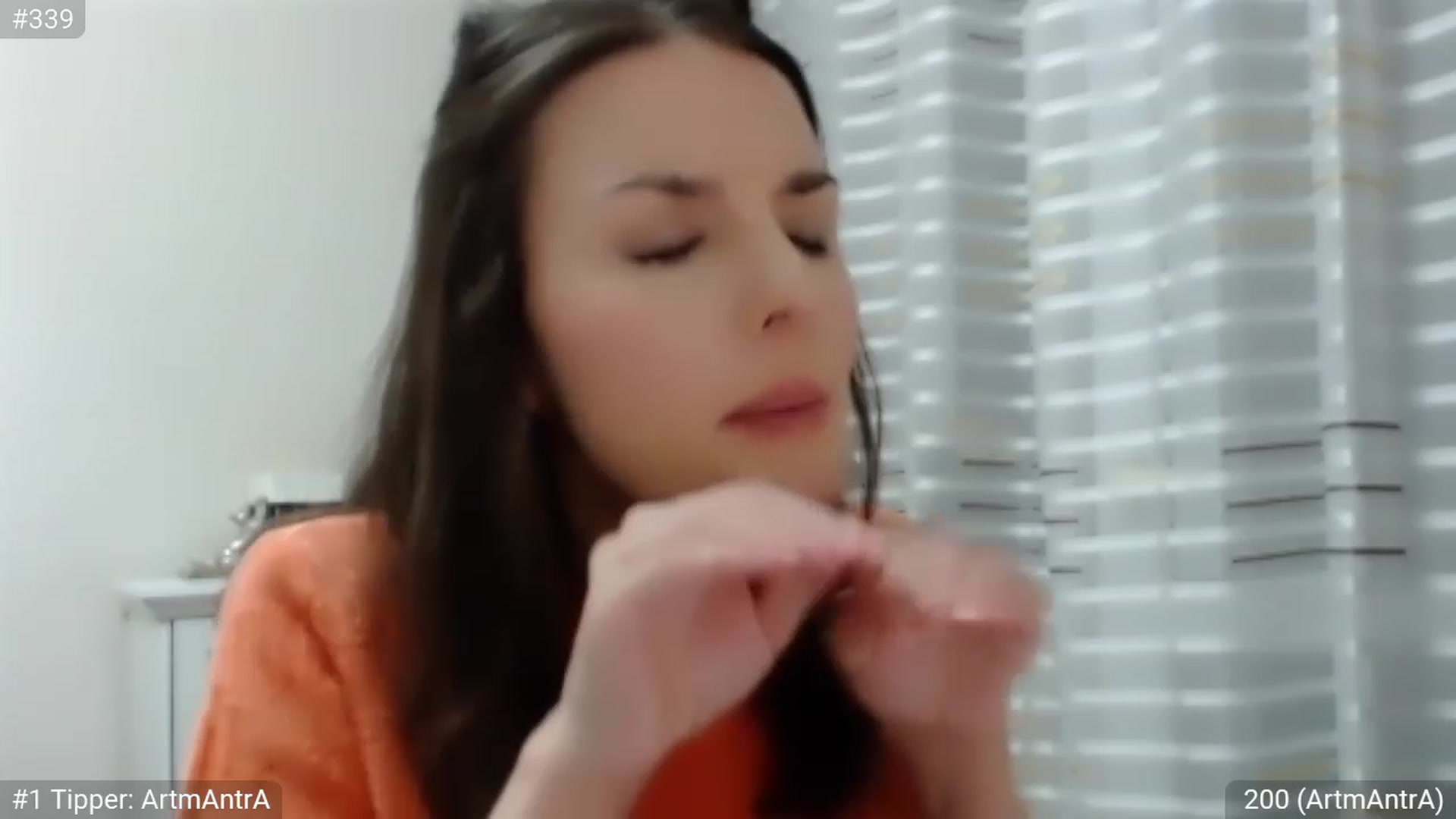 Gallery image thumbnail from GrossGirl's myfreecams stream on, 06/25/2023, 24:06 image 15 of 20
