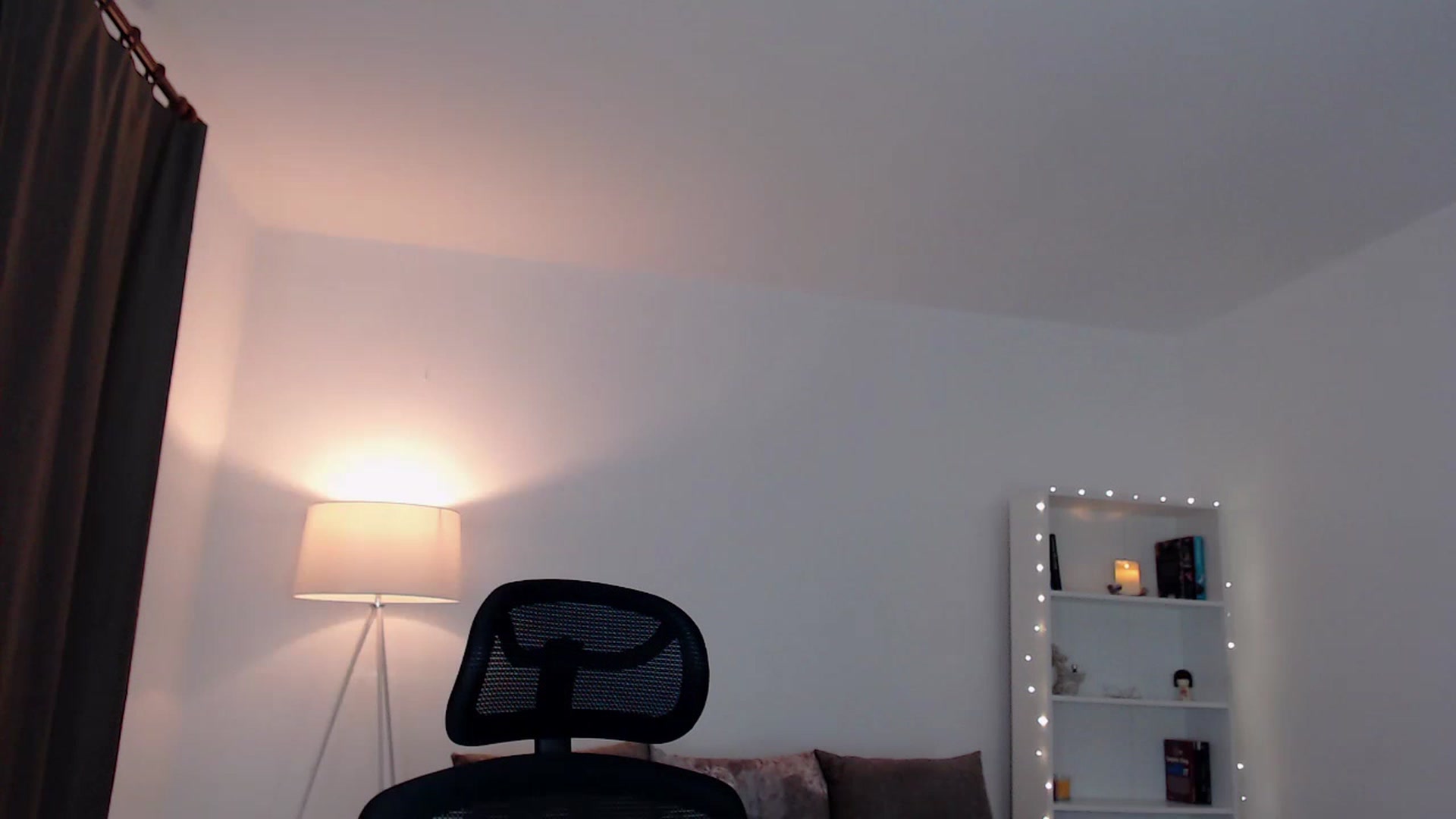 Gallery image thumbnail from GrumpyDuchess's myfreecams stream on, 11/24/2022, 21:55 image 10 of 20