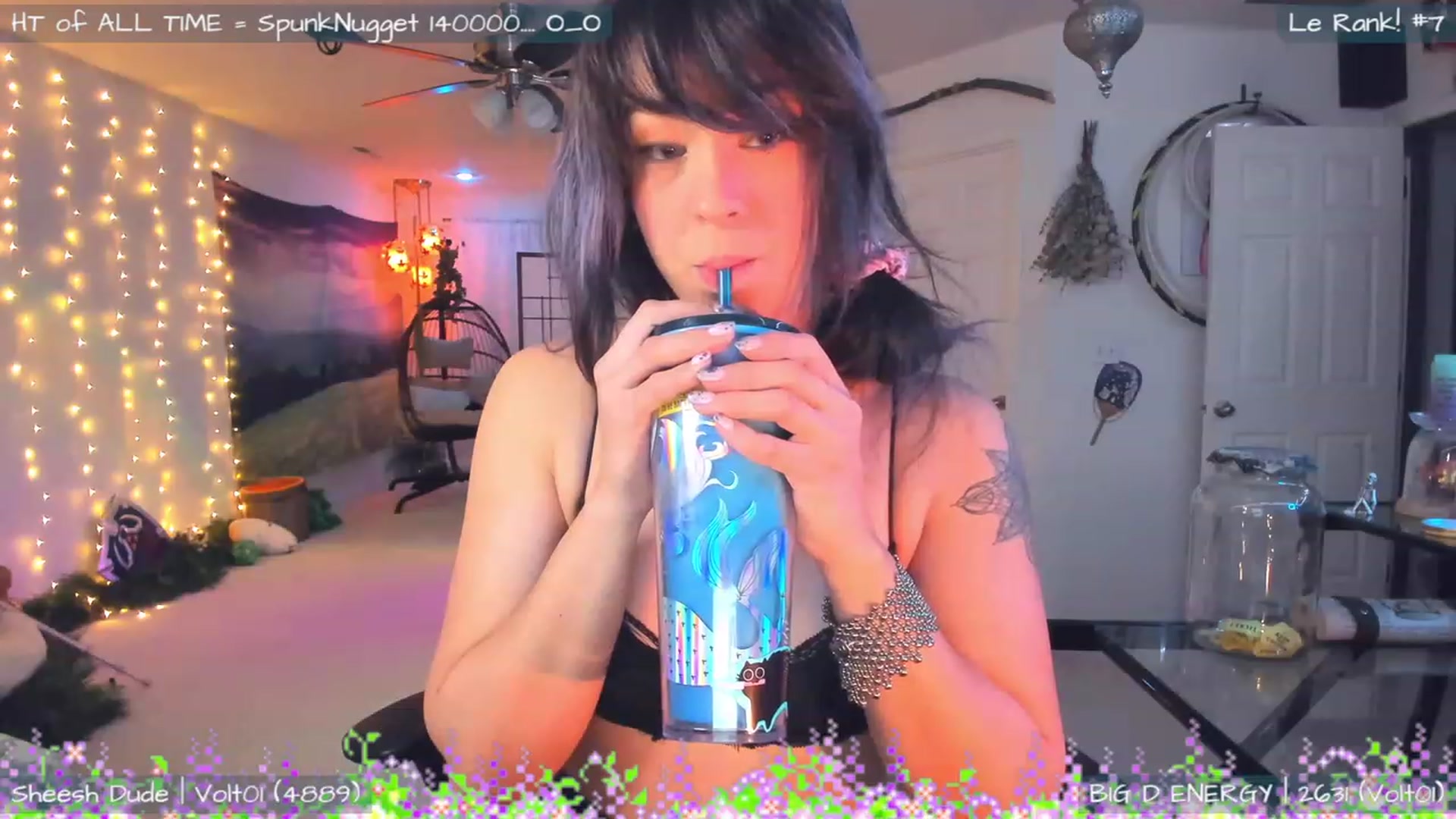 Gallery image thumbnail from GuestWIFI's myfreecams stream on, 02/08/2023, 01:55 image 10 of 20