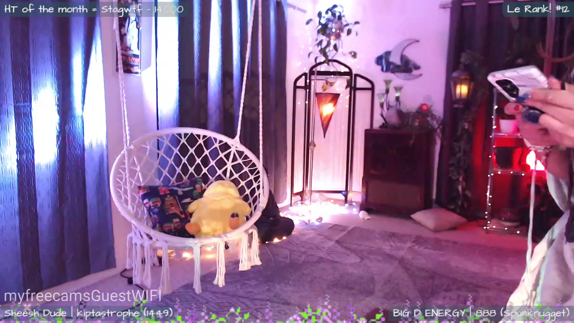 Gallery image thumbnail from GuestWIFI's myfreecams stream on, 02/28/2023, 04:21 image 17 of 20