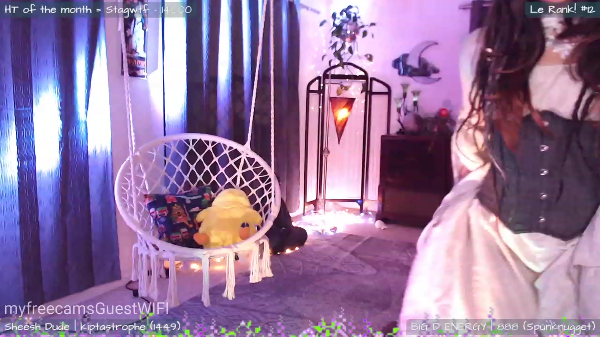 Gallery image thumbnail from GuestWIFI's myfreecams stream on, 02/28/2023, 04:21 image 18 of 20