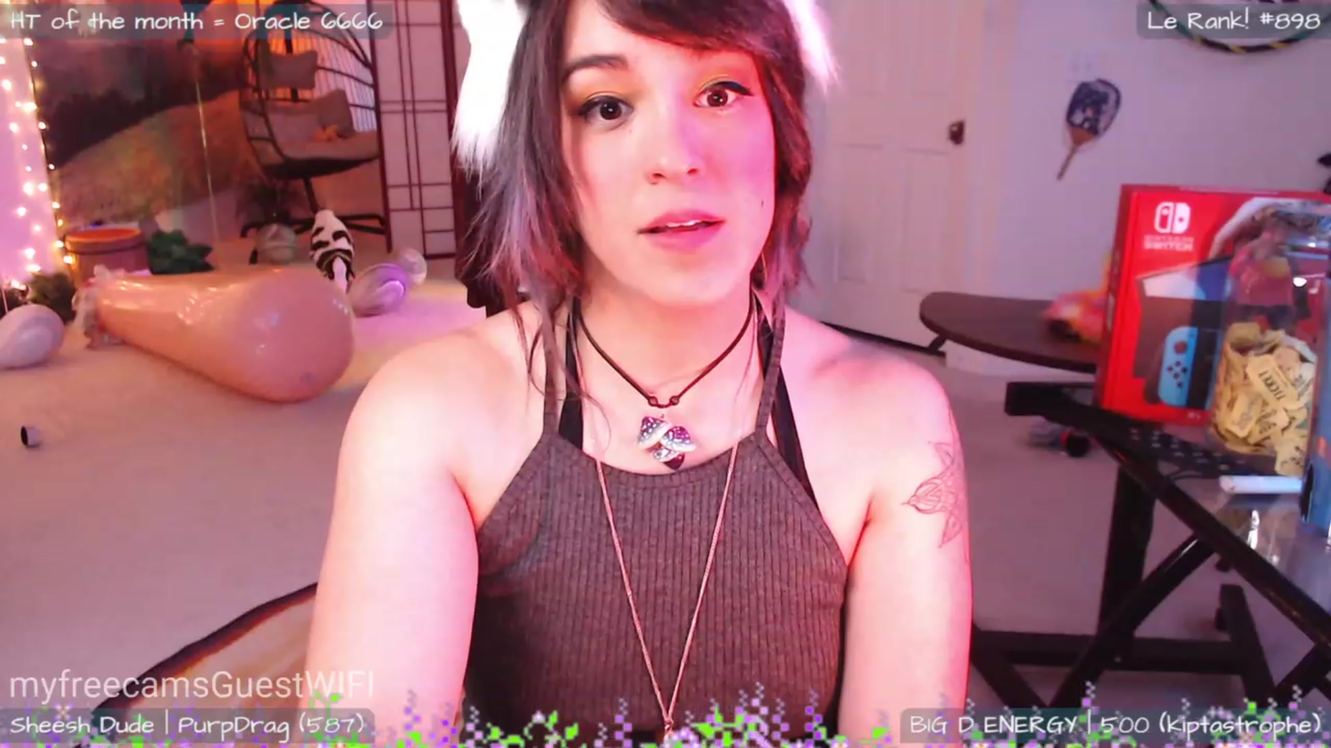 Gallery image thumbnail from GuestWIFI's myfreecams stream on, 03/16/2023, 01:58 image 20 of 20
