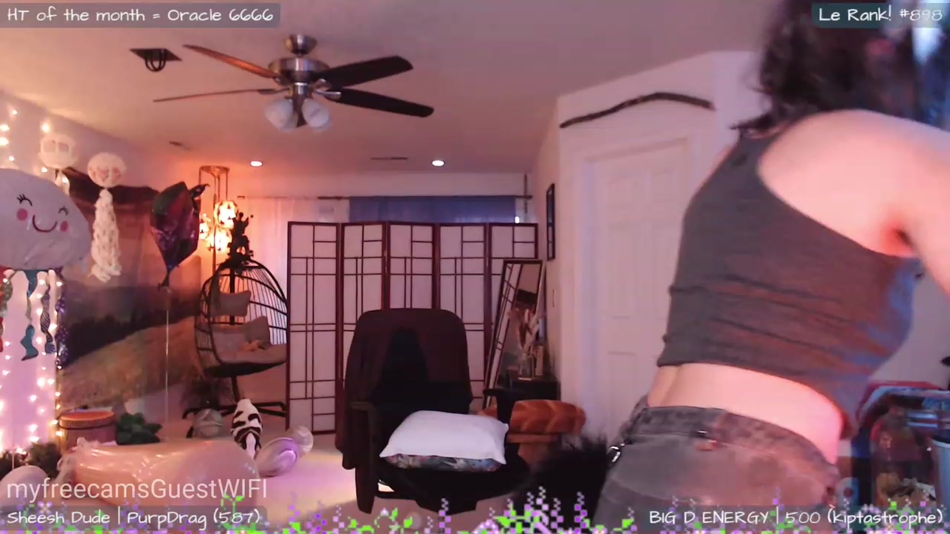 Gallery image thumbnail from GuestWIFI's myfreecams stream on, 03/16/2023, 01:58 image 19 of 20