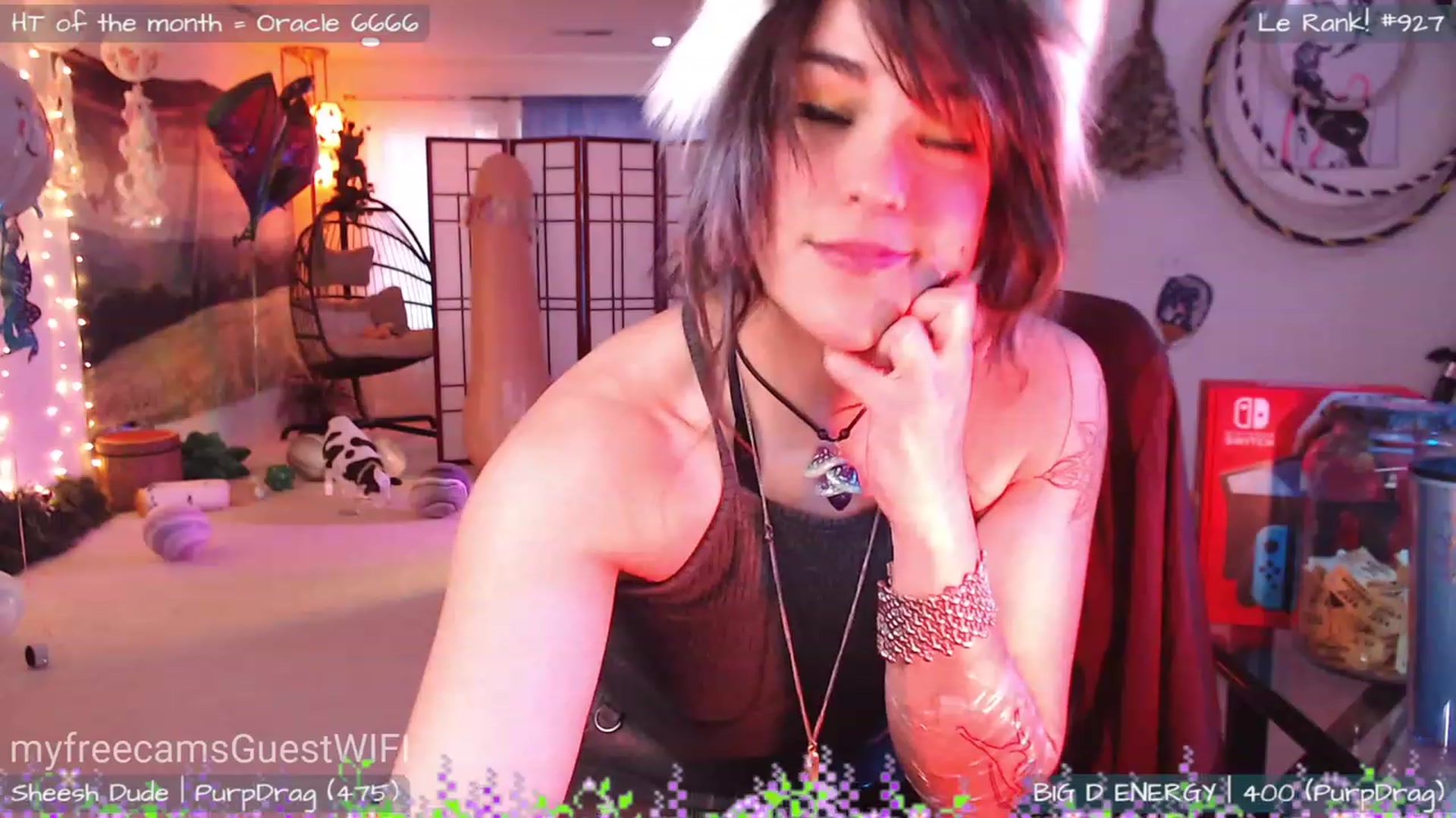 Gallery image thumbnail from GuestWIFI's myfreecams stream on, 03/16/2023, 01:58 image 12 of 20