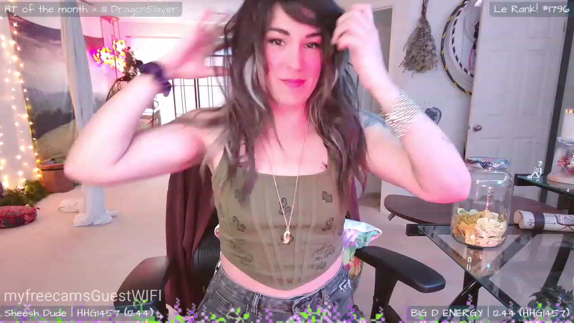 Gallery image thumbnail from GuestWIFI's myfreecams stream on, 04/06/2023, 01:29 image 9 of 20