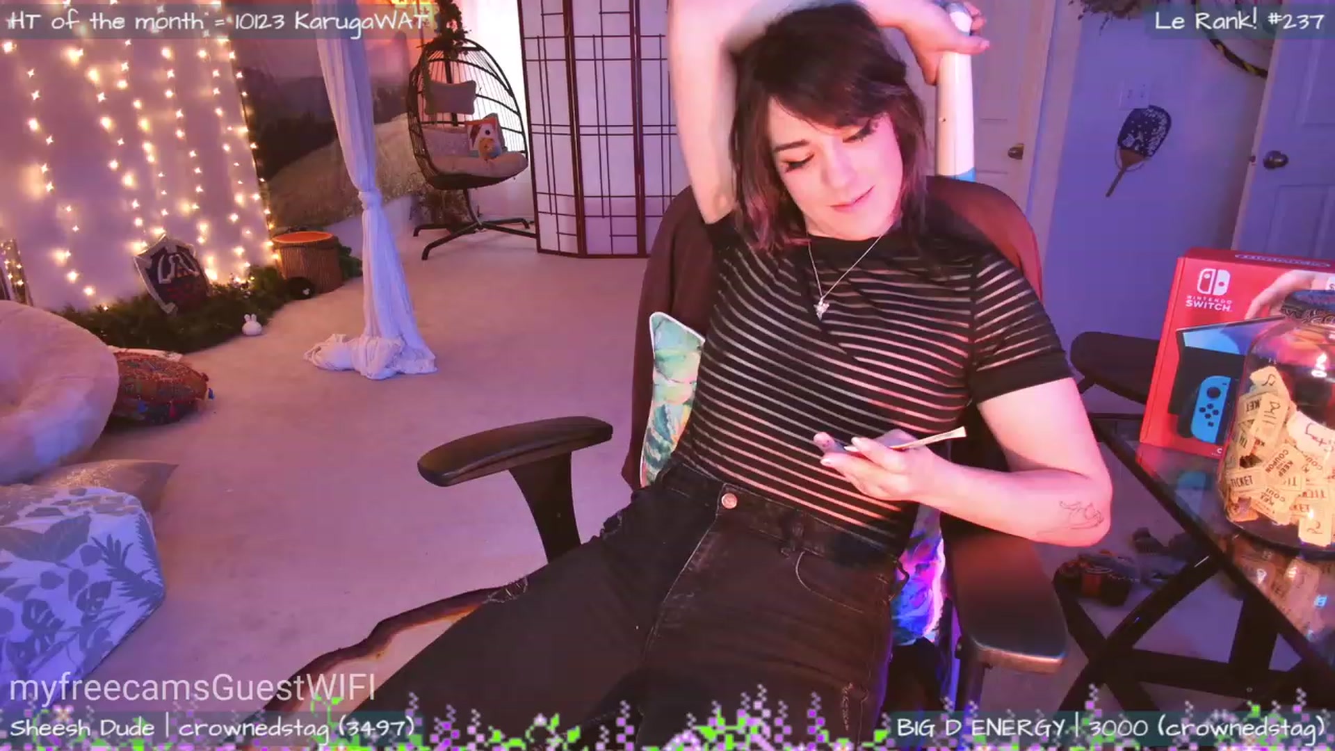 Gallery image thumbnail from GuestWIFI's myfreecams stream on, 04/13/2023, 03:45 image 2 of 20
