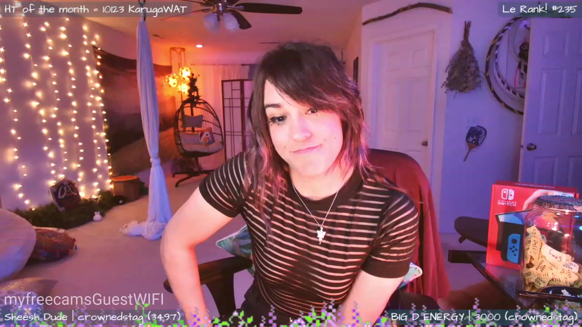 Gallery image thumbnail from GuestWIFI's myfreecams stream on, 04/13/2023, 03:45 image 10 of 20