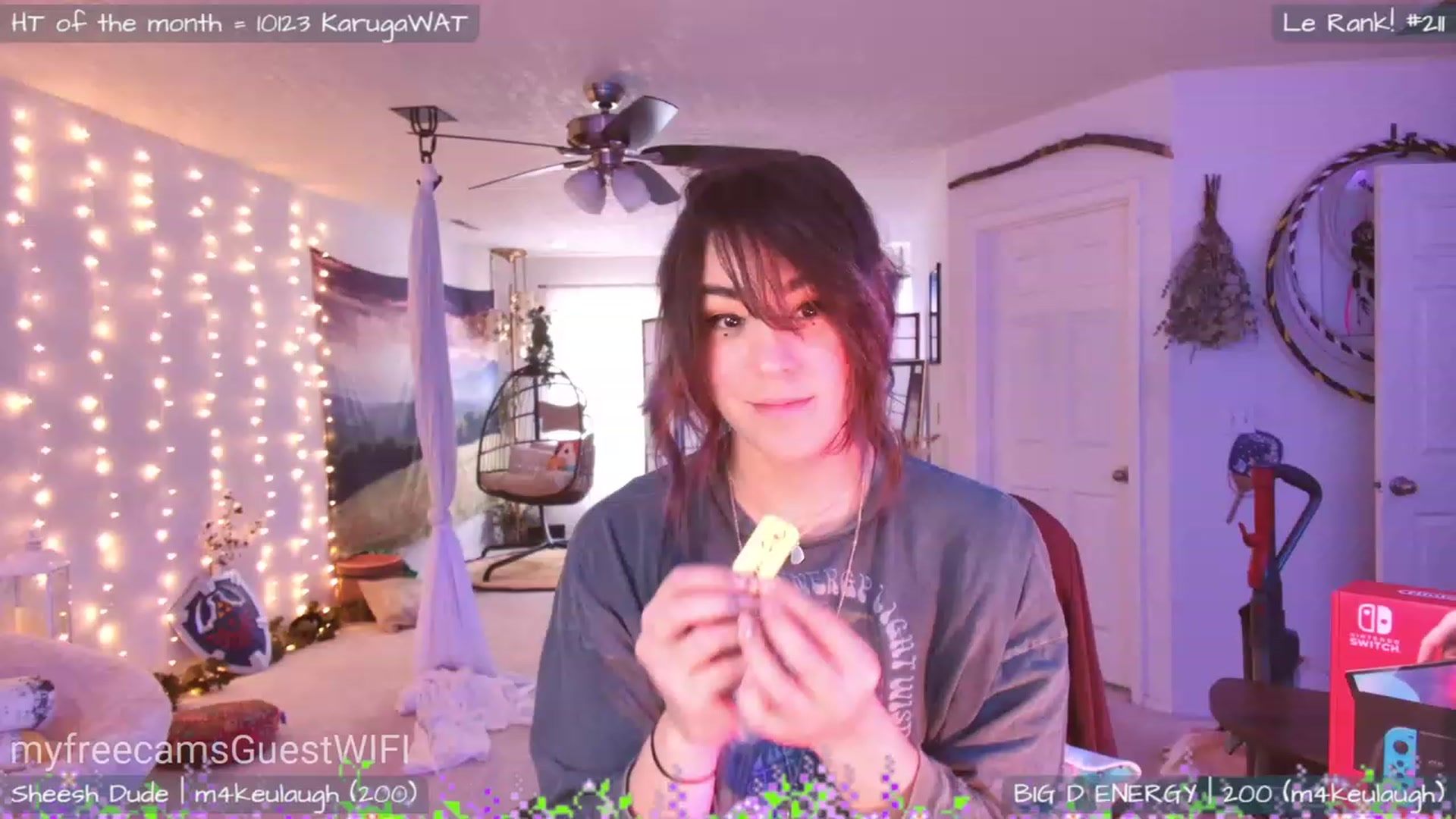 Gallery image thumbnail from GuestWIFI's myfreecams stream on, 04/14/2023, 22:46 image 3 of 20