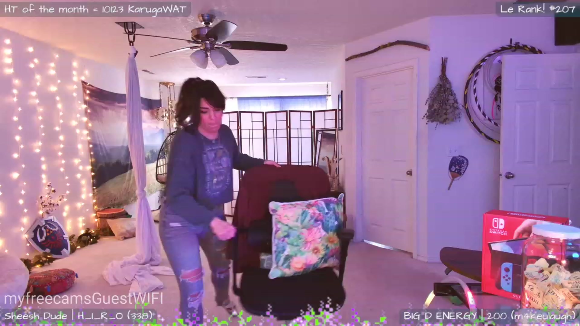 Gallery image thumbnail from GuestWIFI's myfreecams stream on, 04/14/2023, 22:46 image 18 of 20