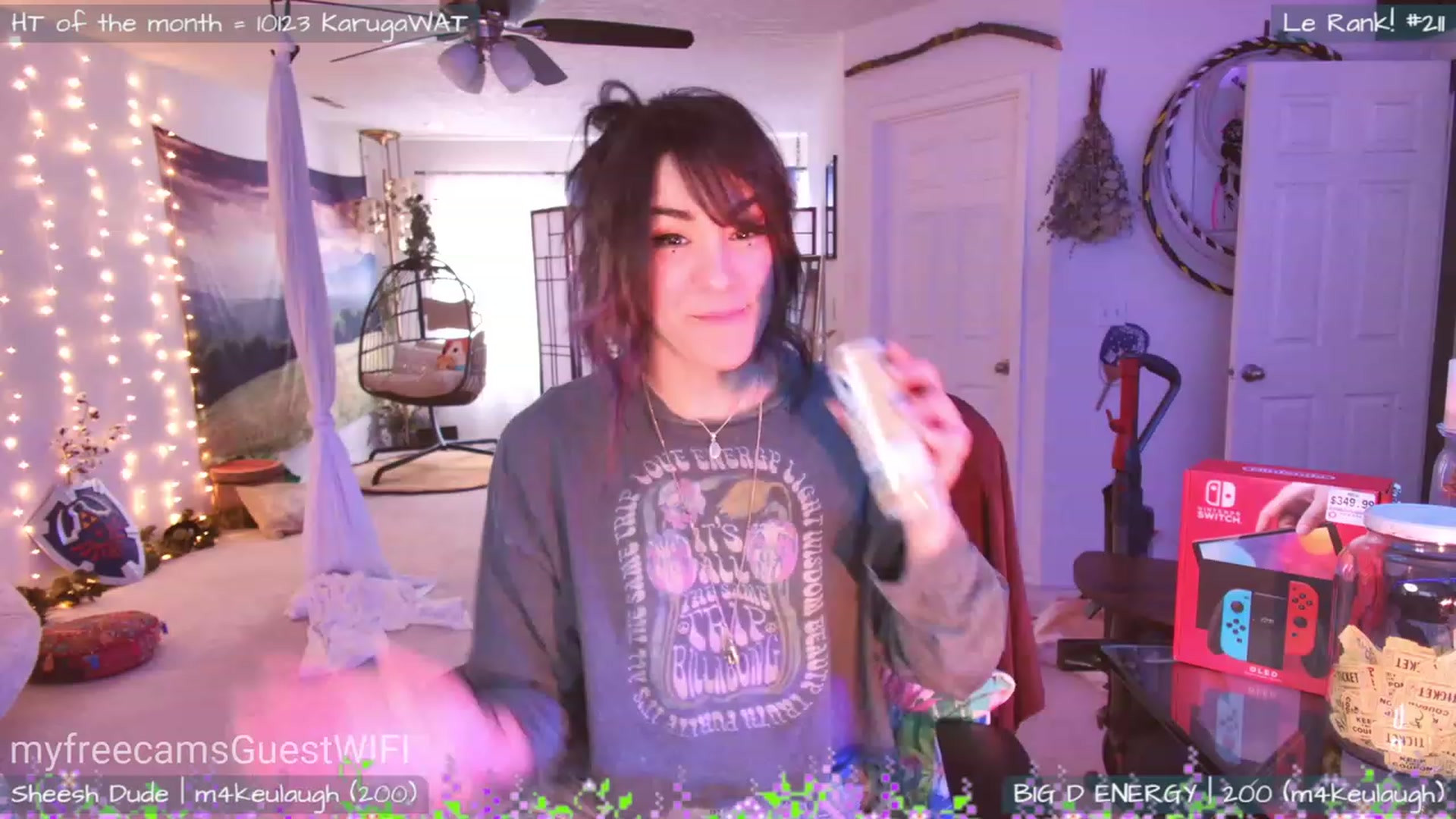 Gallery image thumbnail from GuestWIFI's myfreecams stream on, 04/14/2023, 22:46 image 2 of 20