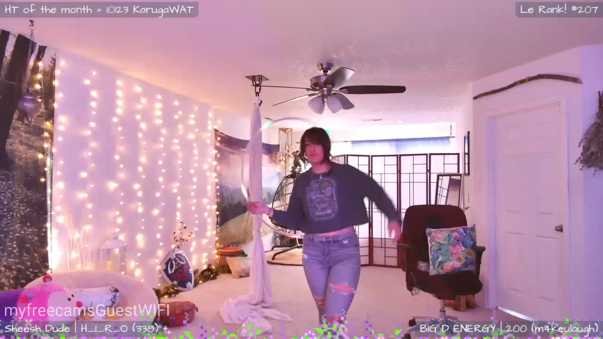 Gallery image thumbnail from GuestWIFI's myfreecams stream on, 04/14/2023, 22:46 image 15 of 20