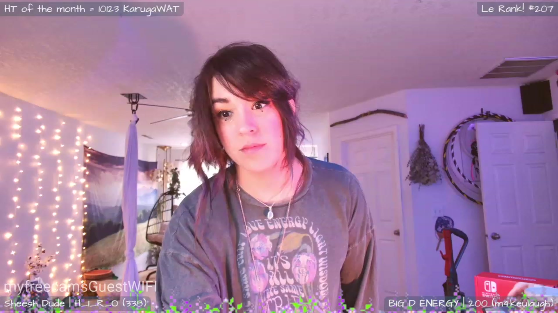 Gallery image thumbnail from GuestWIFI's myfreecams stream on, 04/14/2023, 22:46 image 17 of 20