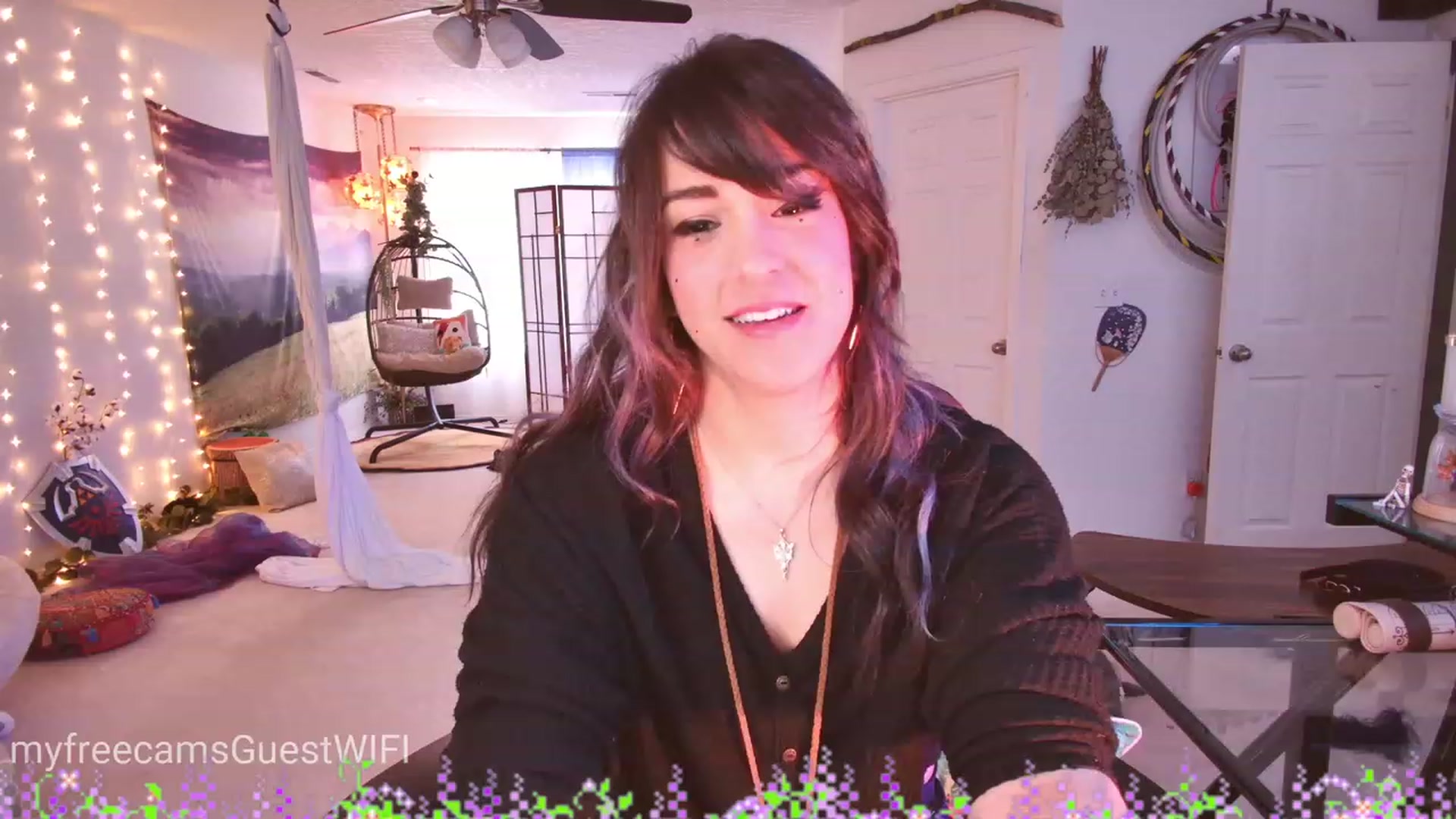 Gallery image thumbnail from GuestWIFI's myfreecams stream on, 04/22/2023, 23:39 image 1 of 20