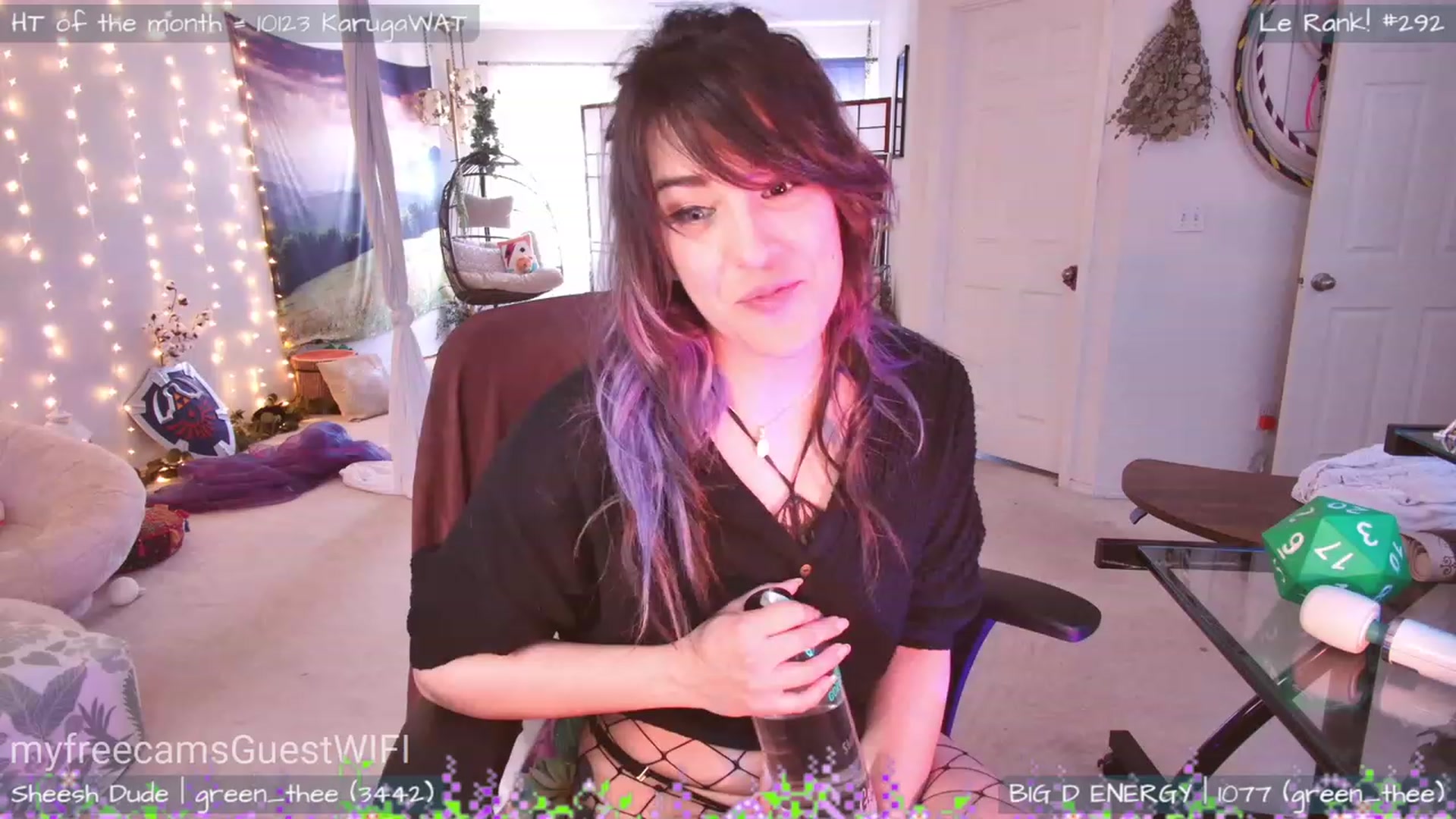 Gallery image thumbnail from GuestWIFI's myfreecams stream on, 04/25/2023, 21:43 image 10 of 20