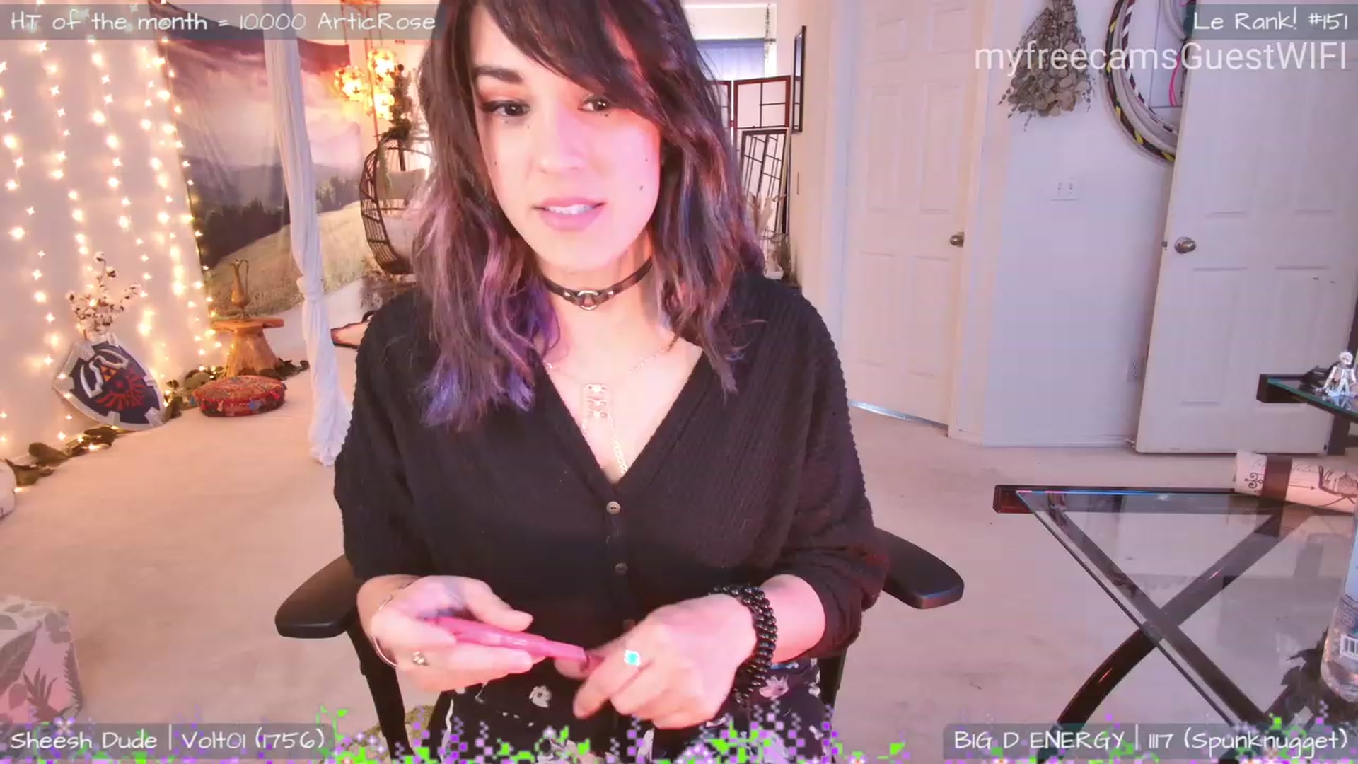 Gallery image thumbnail from GuestWIFI's myfreecams stream on, 06/17/2023, 02:07 image 2 of 20