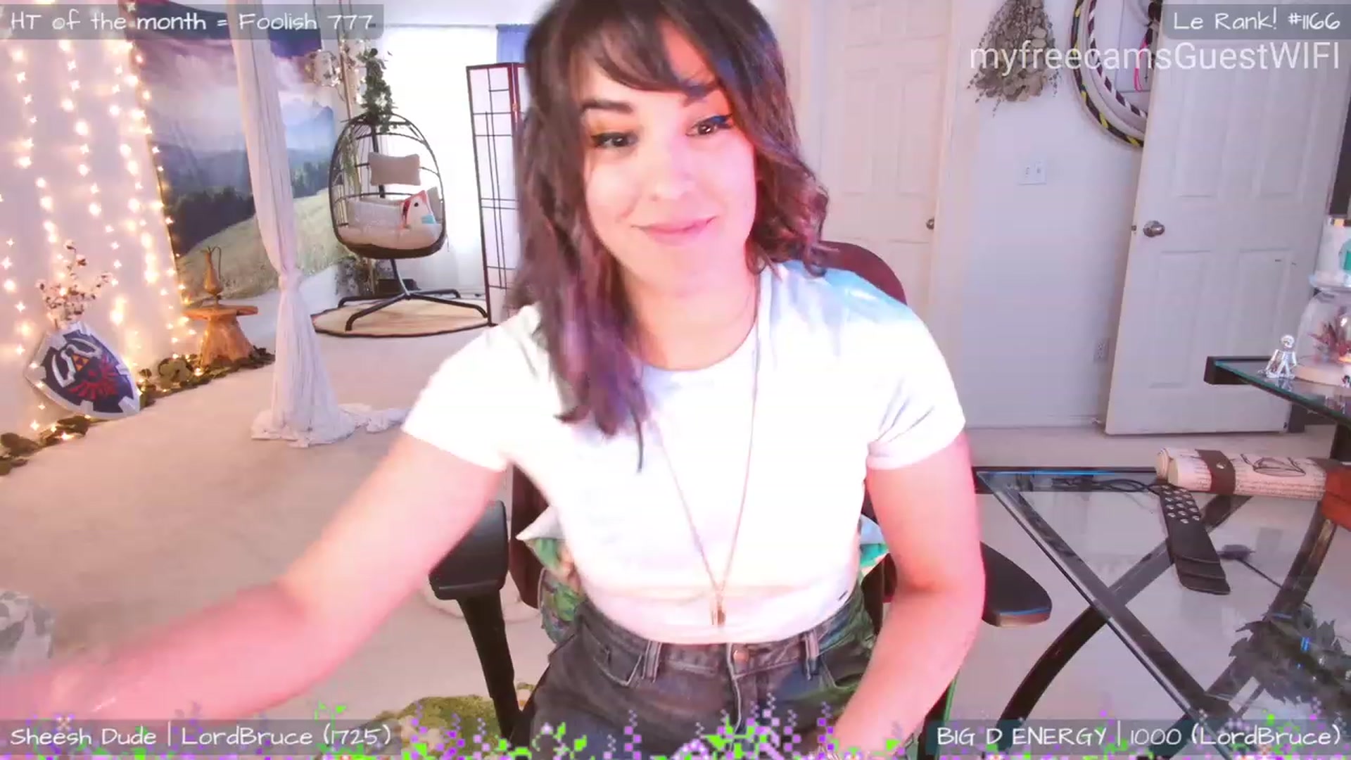 Gallery image thumbnail from GuestWIFI's myfreecams stream on, 07/07/2023, 24:50 image 16 of 20