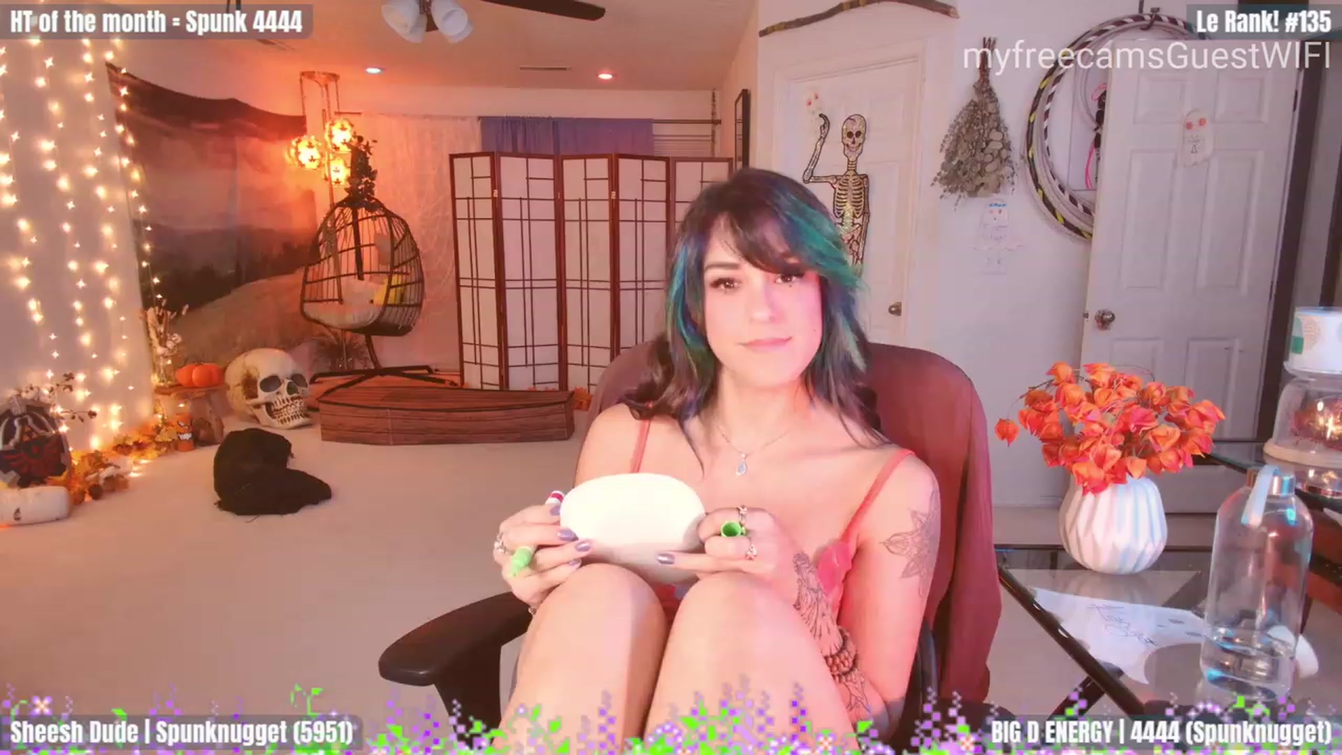 Gallery image thumbnail from GuestWIFI's myfreecams stream on, 10/04/2023, 05:02 image 18 of 20
