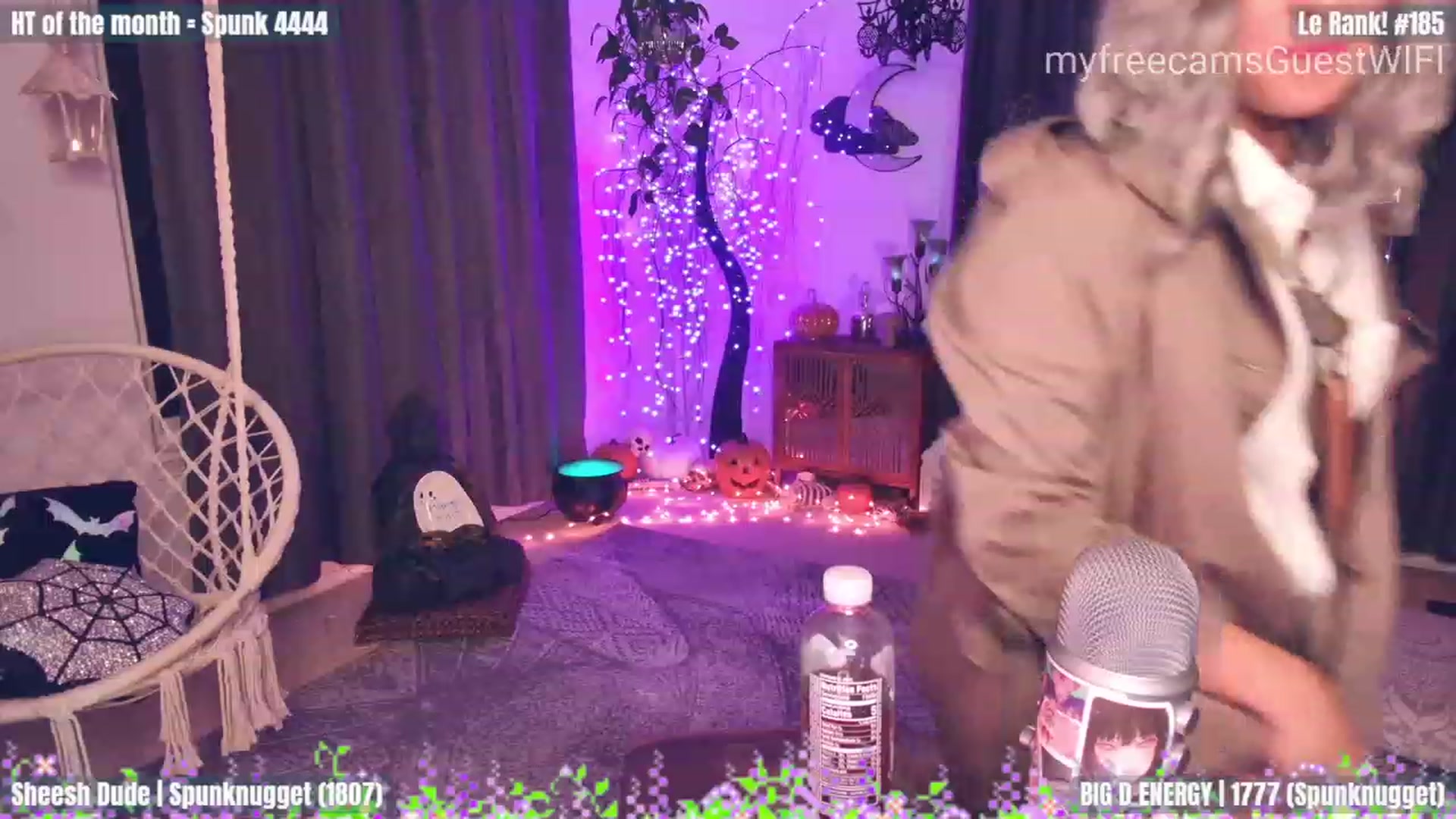 Gallery image thumbnail from GuestWIFI's myfreecams stream on, 10/08/2023, 02:00 image 12 of 20