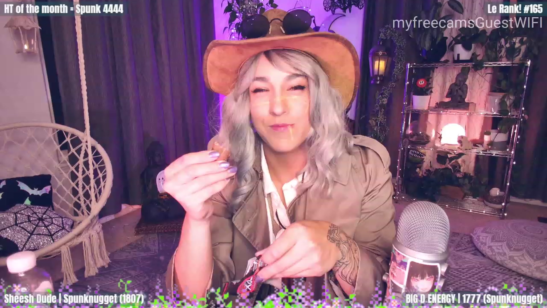 Gallery image thumbnail from GuestWIFI's myfreecams stream on, 10/08/2023, 02:00 image 19 of 20