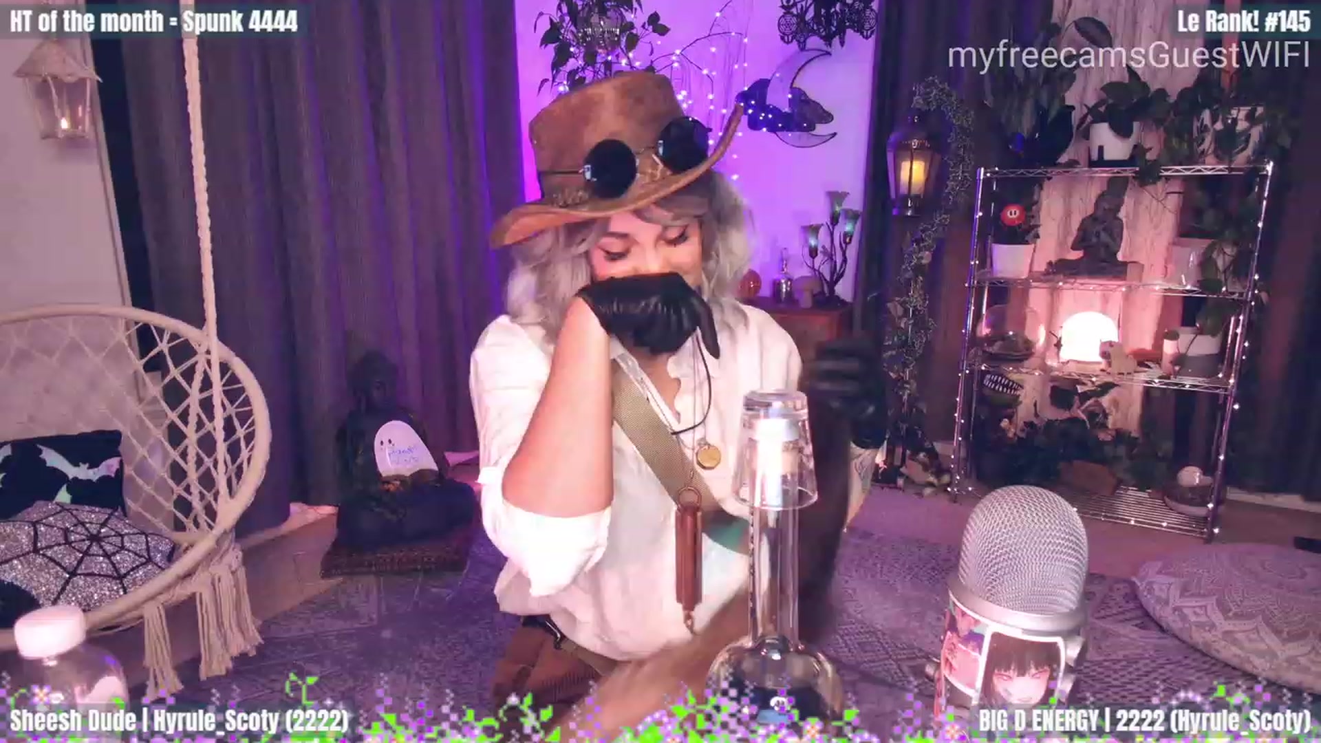 Gallery image thumbnail from GuestWIFI's myfreecams stream on, 10/08/2023, 04:37 image 3 of 20