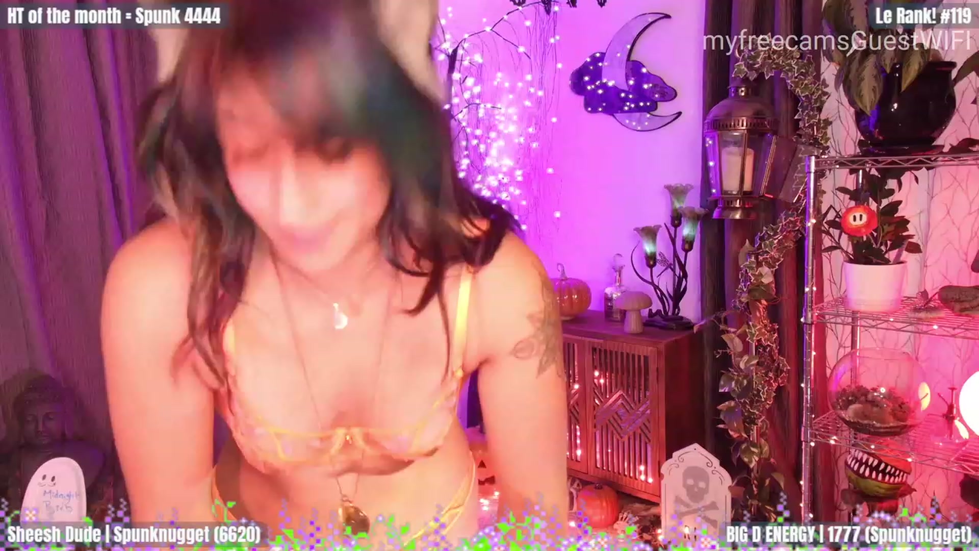 Gallery image thumbnail from GuestWIFI's myfreecams stream on, 10/13/2023, 01:12 image 19 of 20
