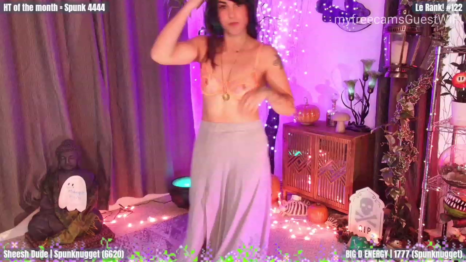 Gallery image thumbnail from GuestWIFI's myfreecams stream on, 10/13/2023, 01:12 image 3 of 20
