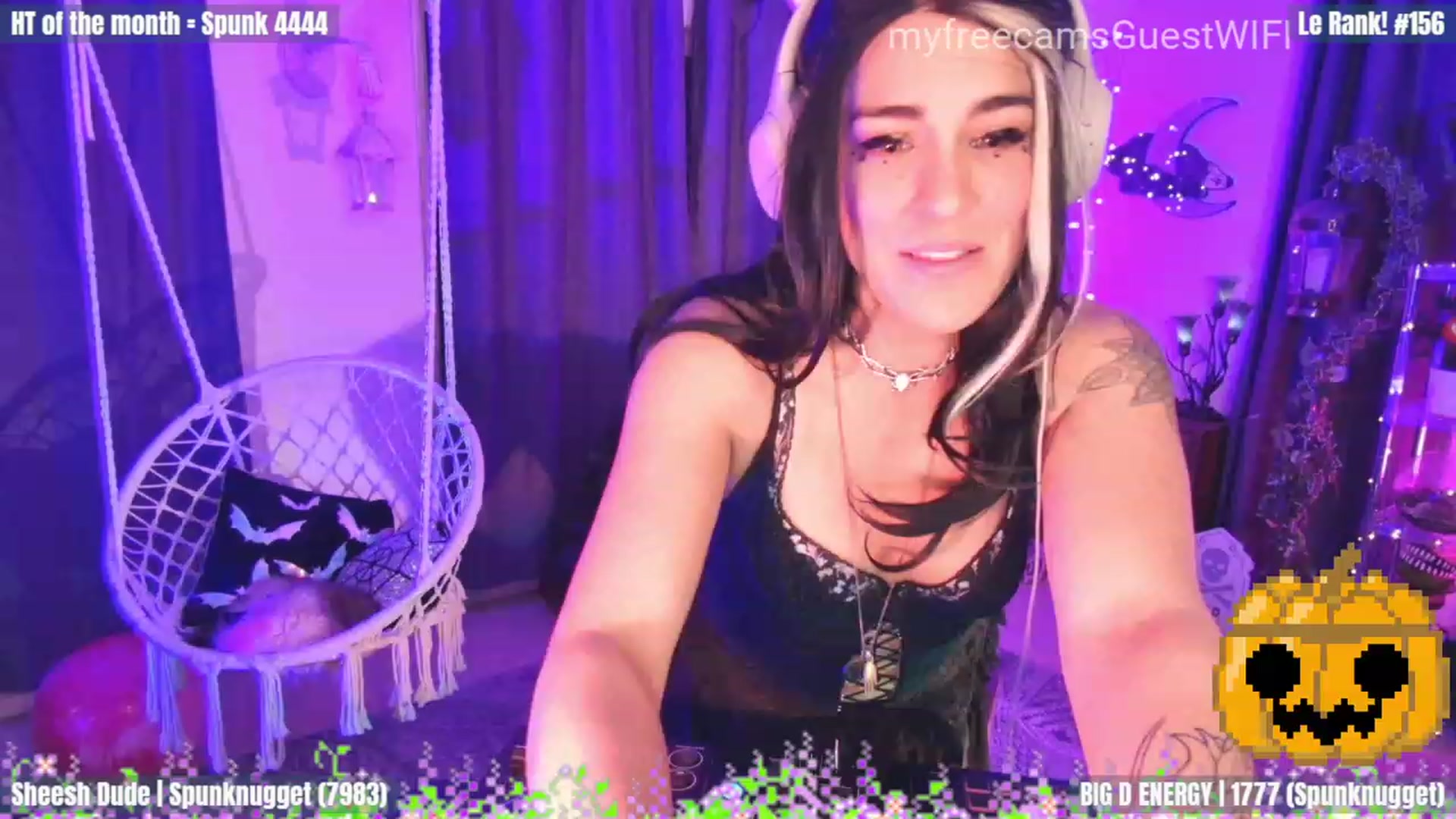 Gallery image thumbnail from GuestWIFI's myfreecams stream on, 11/01/2023, 06:06 image 10 of 20