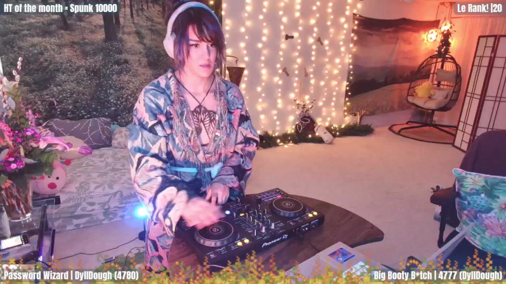Gallery image thumbnail from GuestWIFI's myfreecams stream on, 02/07/2024, 05:14 image 2 of 20
