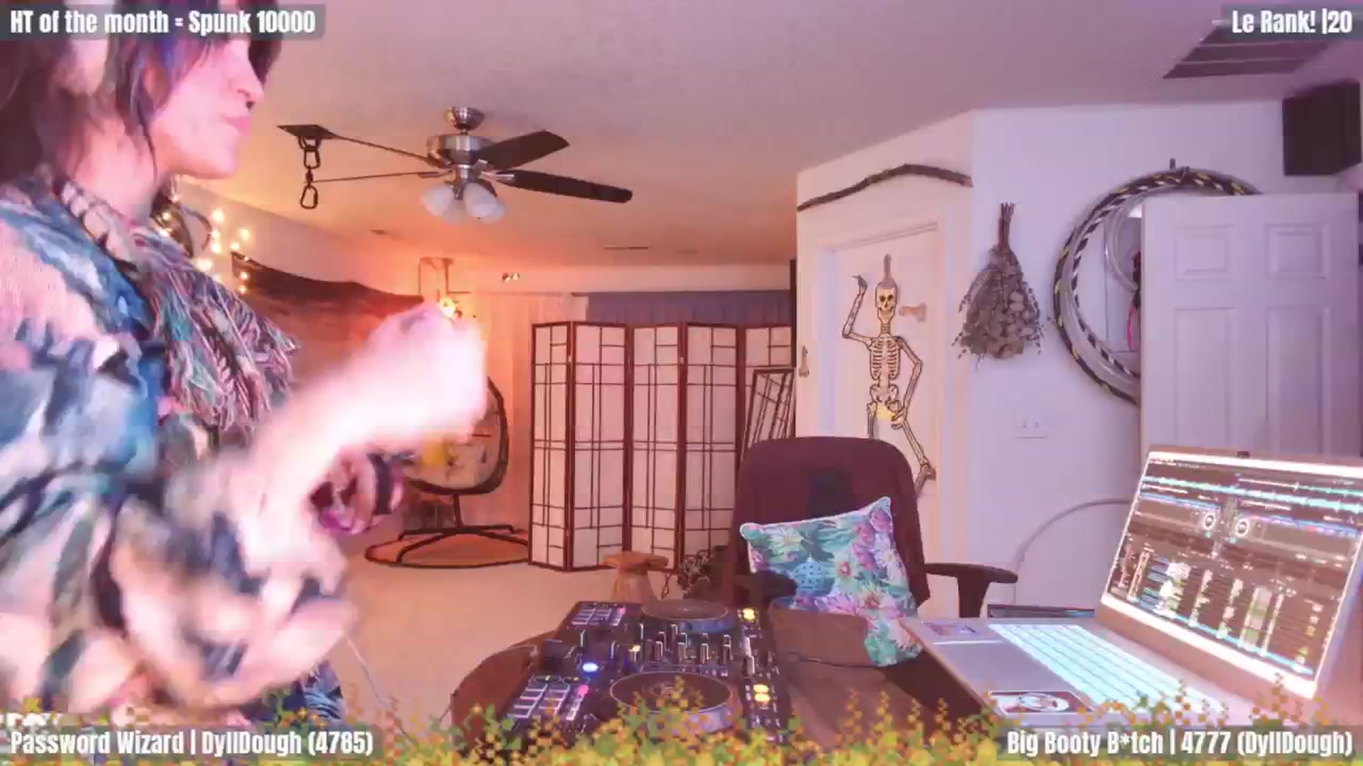 Gallery image thumbnail from GuestWIFI's myfreecams stream on, 02/07/2024, 05:14 image 4 of 20