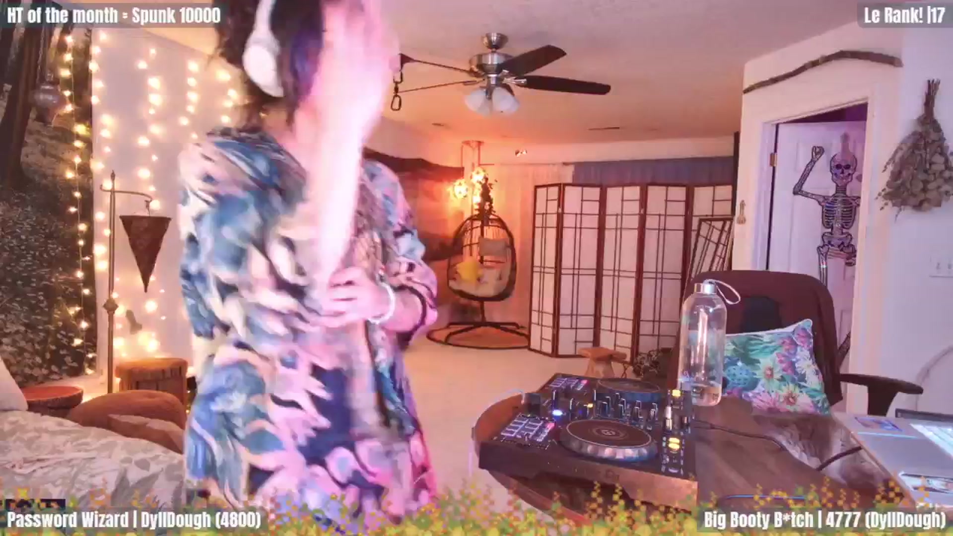 Gallery image thumbnail from GuestWIFI's myfreecams stream on, 02/07/2024, 05:14 image 17 of 20