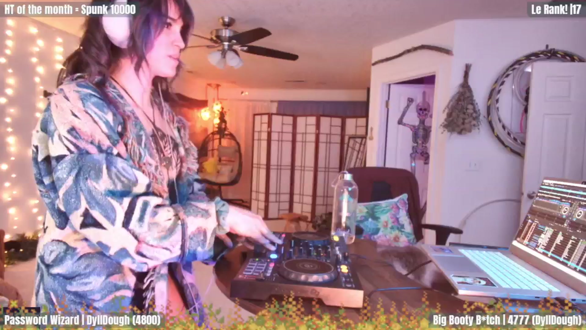 Gallery image thumbnail from GuestWIFI's myfreecams stream on, 02/07/2024, 06:21 image 9 of 20