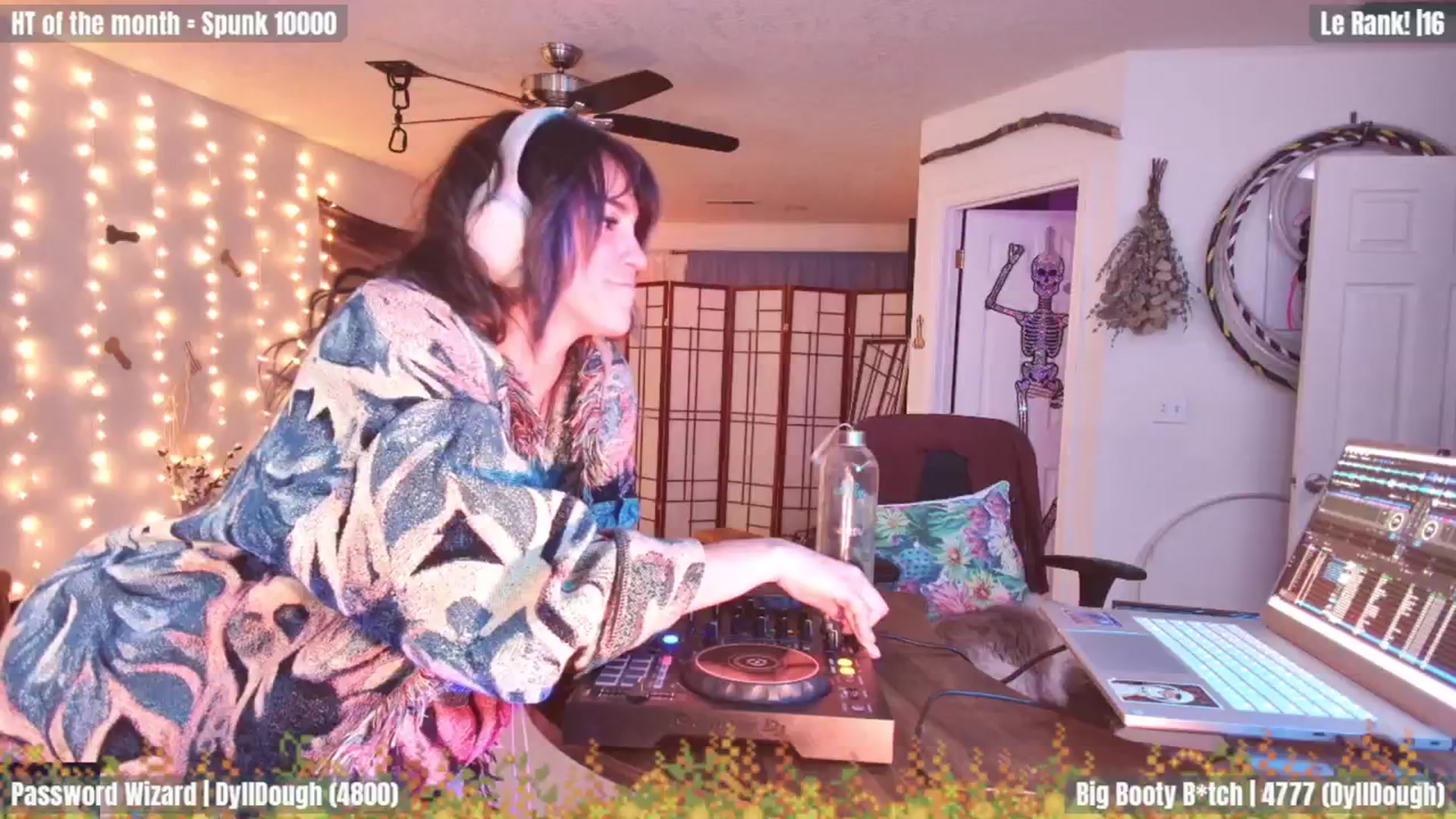 Gallery image thumbnail from GuestWIFI's myfreecams stream on, 02/07/2024, 06:21 image 17 of 20