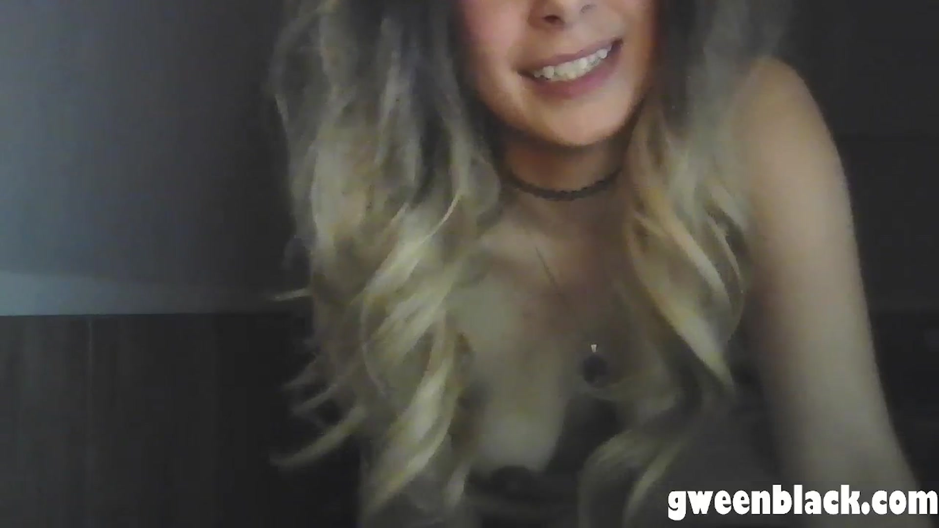 Gallery image thumbnail from GweenBlack's myfreecams stream on, 02/14/2025, 24:01 image 20 of 20