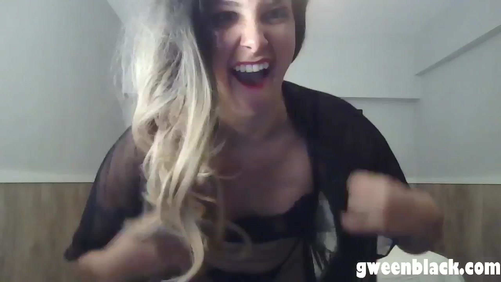 Gallery image thumbnail from GweenBlack's myfreecams stream on, 01/05/2026, 24:03 image 7 of 20