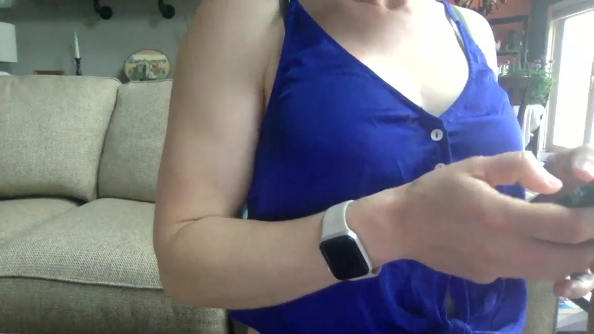 Gallery image thumbnail from GwenieDragon's myfreecams stream on, 04/21/2024, 20:04 image 14 of 20