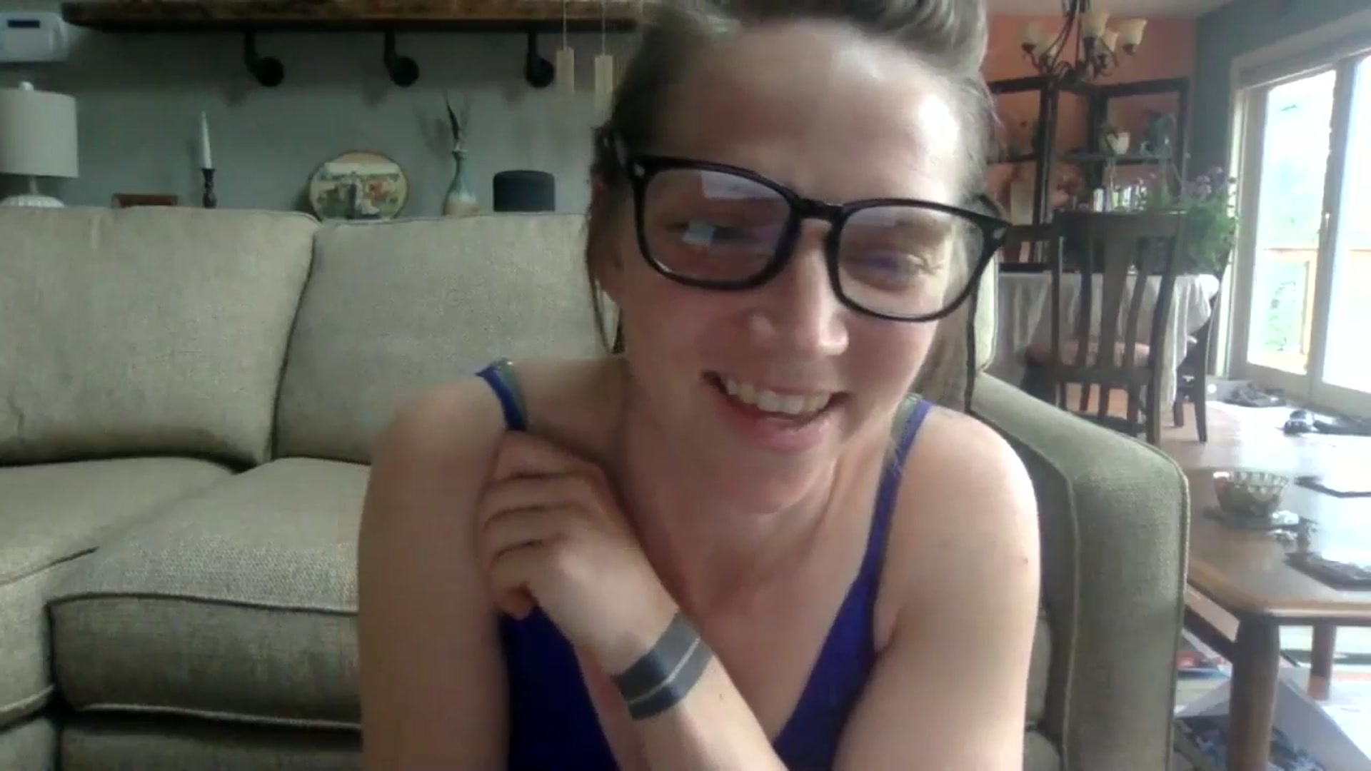 Gallery image thumbnail from GwenieDragon's myfreecams stream on, 04/21/2024, 20:04 image 15 of 20