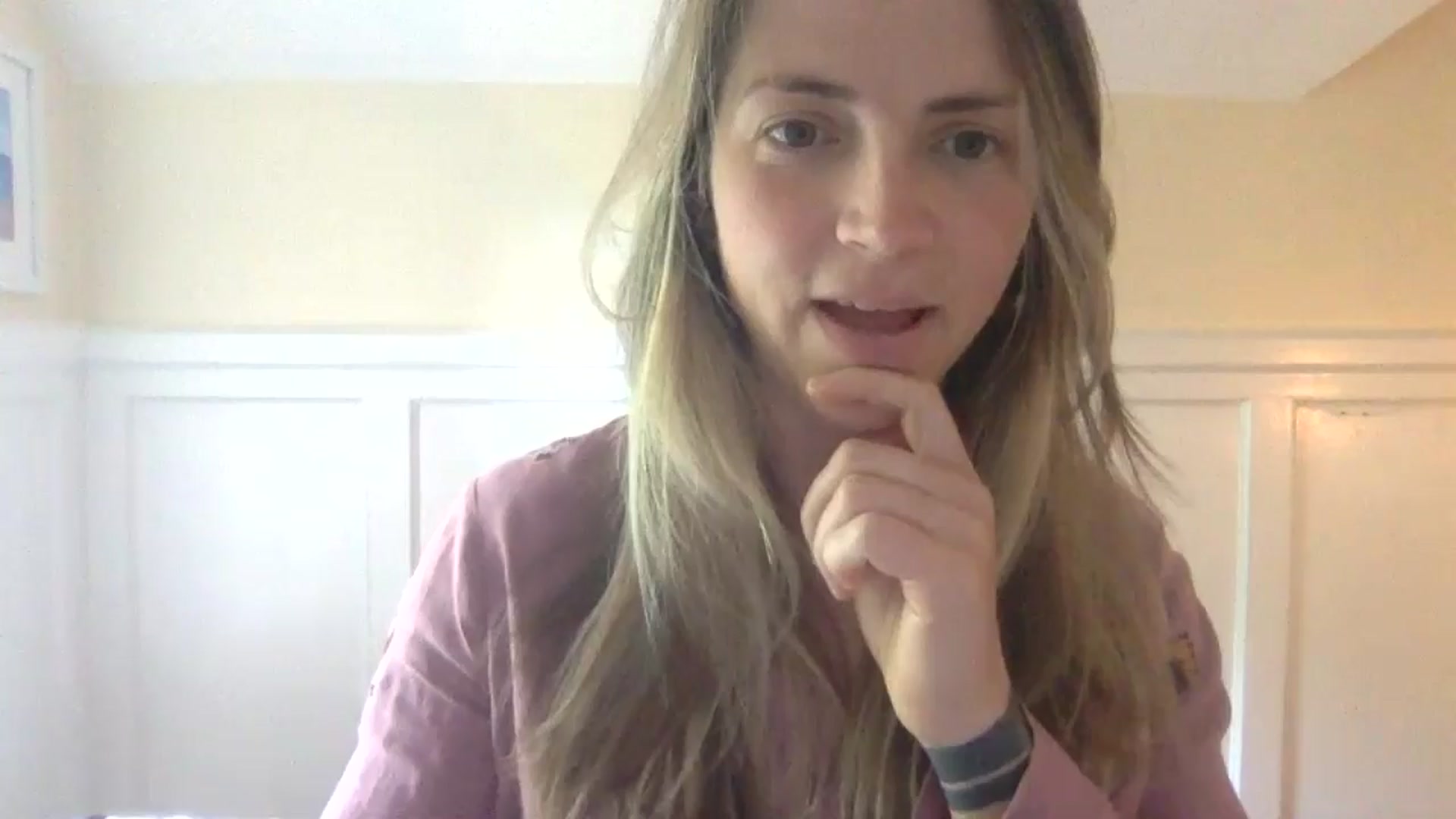 Gallery image thumbnail from GwenieDragon's myfreecams stream on, 04/27/2024, 15:53 image 1 of 20