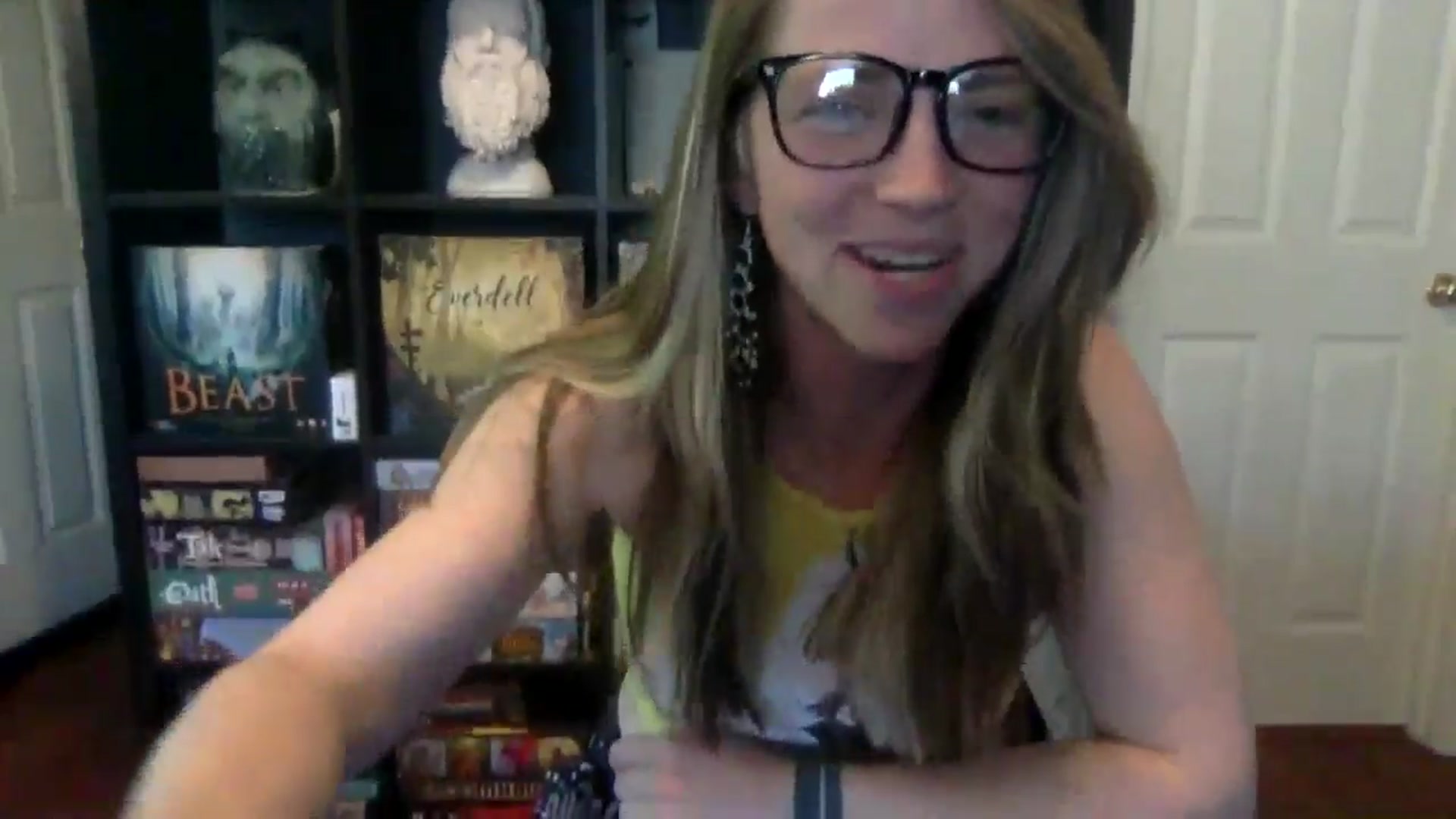 Gallery image thumbnail from GwenieDragon's myfreecams stream on, 04/29/2024, 21:14 image 14 of 20