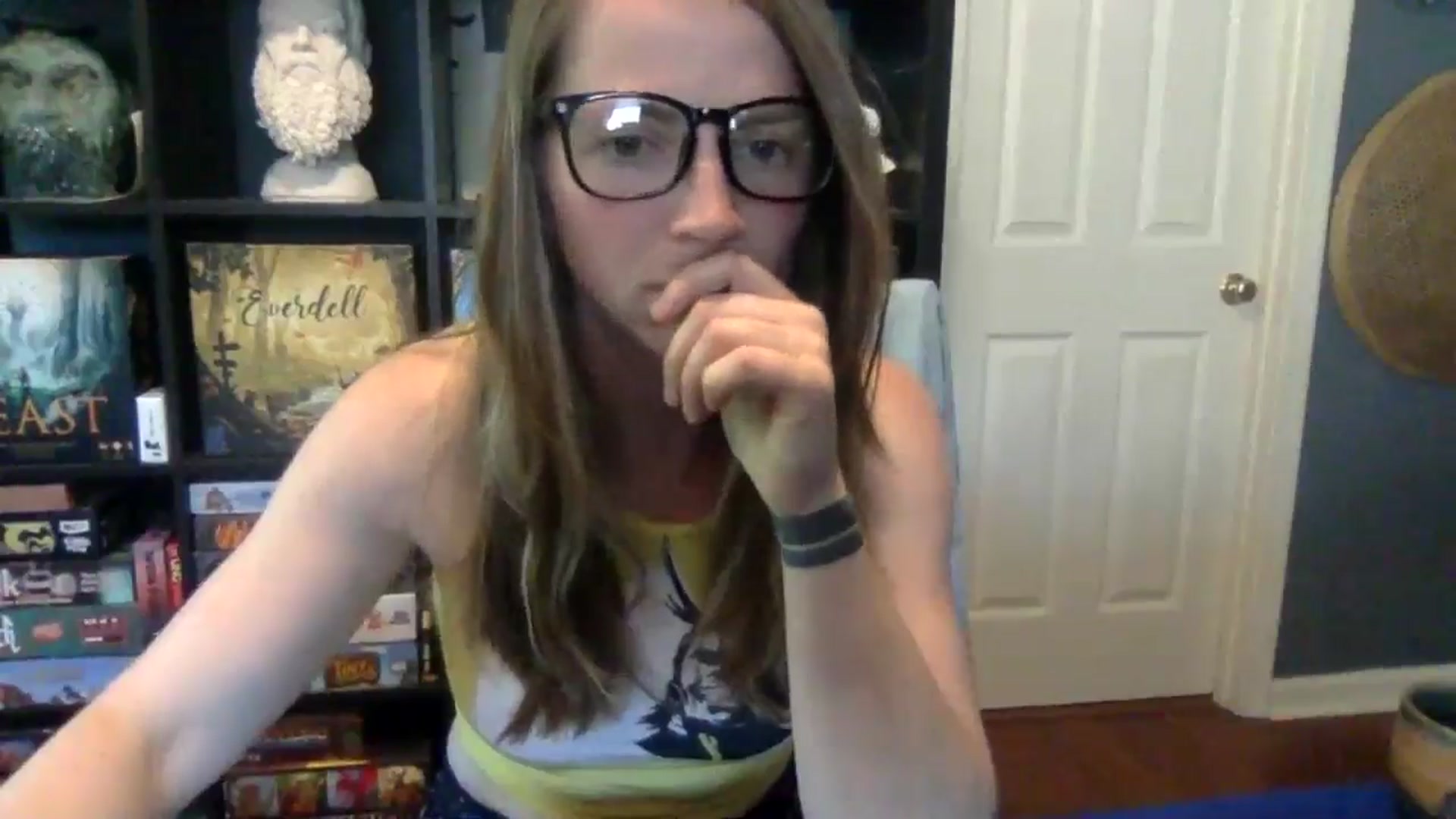 Gallery image thumbnail from GwenieDragon's myfreecams stream on, 04/29/2024, 21:14 image 19 of 20
